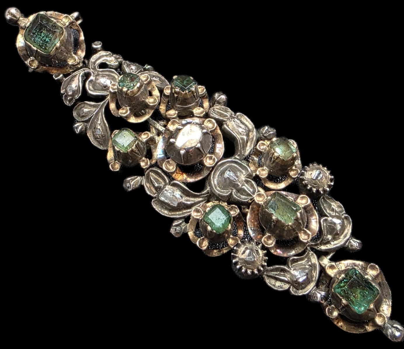 Antique Victorian Gold Parure Set Earrings Pendant Diamonds Emeralds Ca 1850