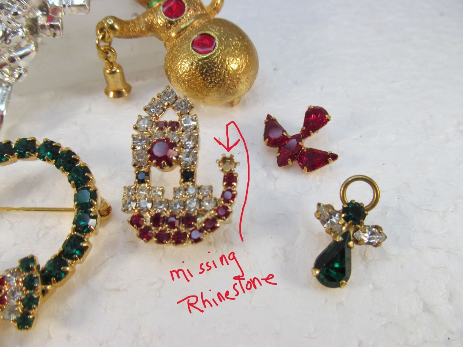 Vintage Christmas Holiday Brooches and Pins Lot of 7