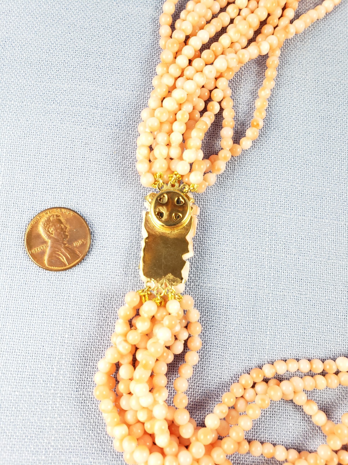 Angel skin coral multistrand 11 strands bead necklace carved rose 21″ 130 g