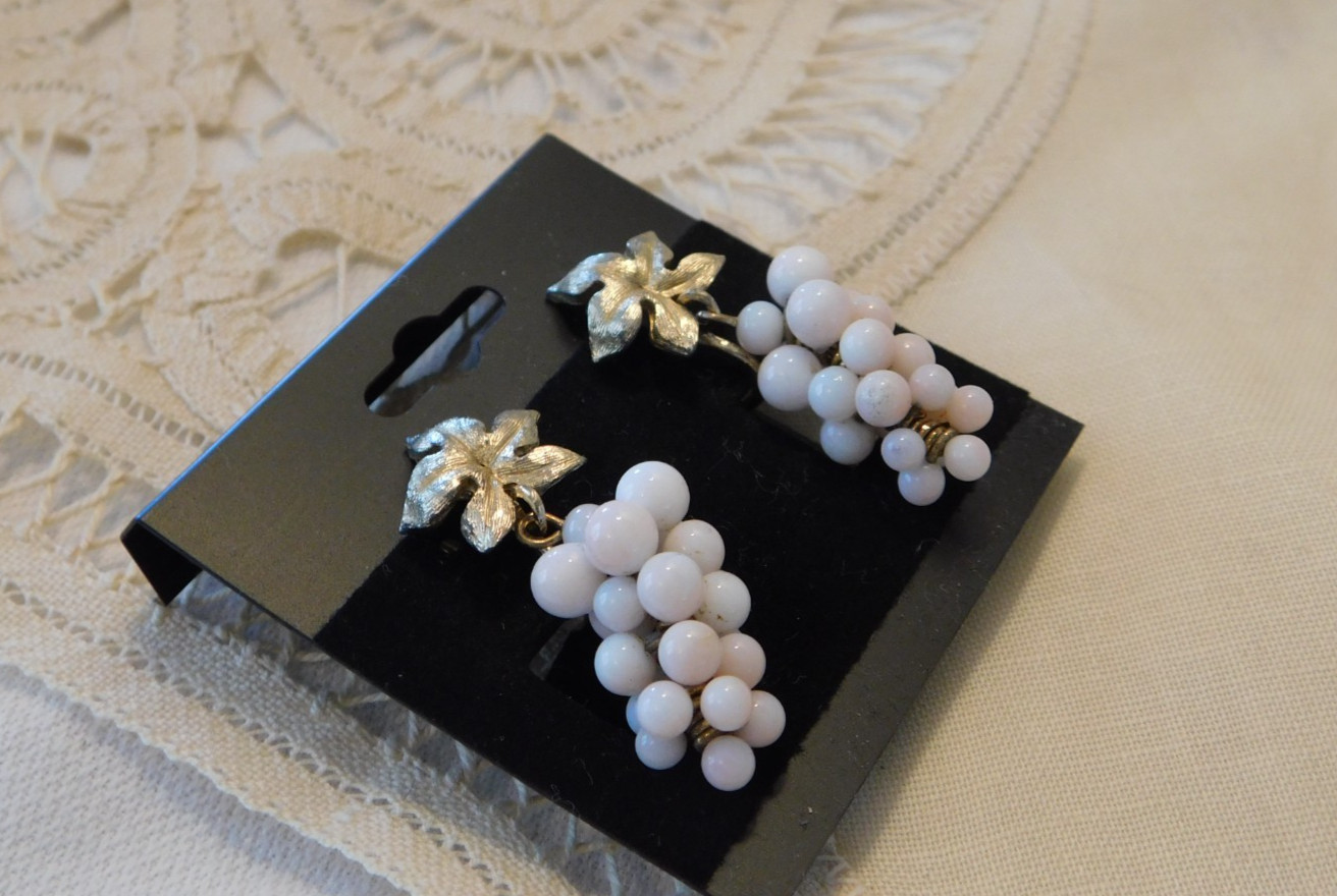 Angel Skin Coral Beaded Clip on Earrings Vintage Grape Clusters