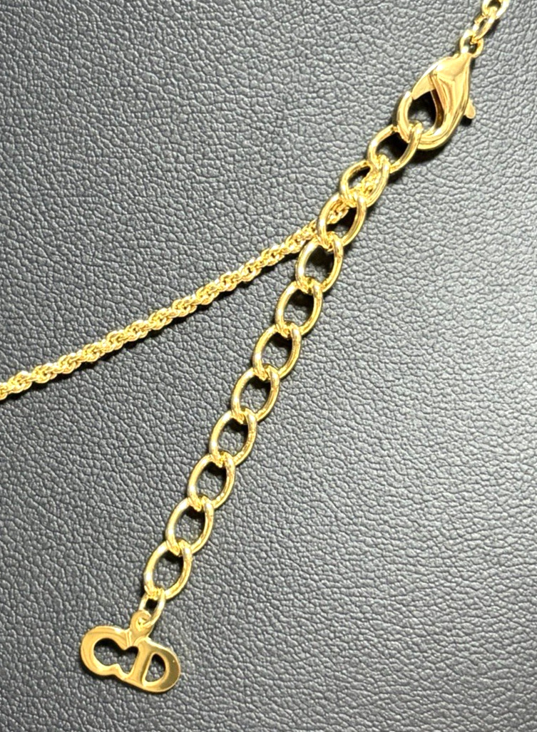 Christian Dior necklace pendant rhinestone gold plated diamond shape