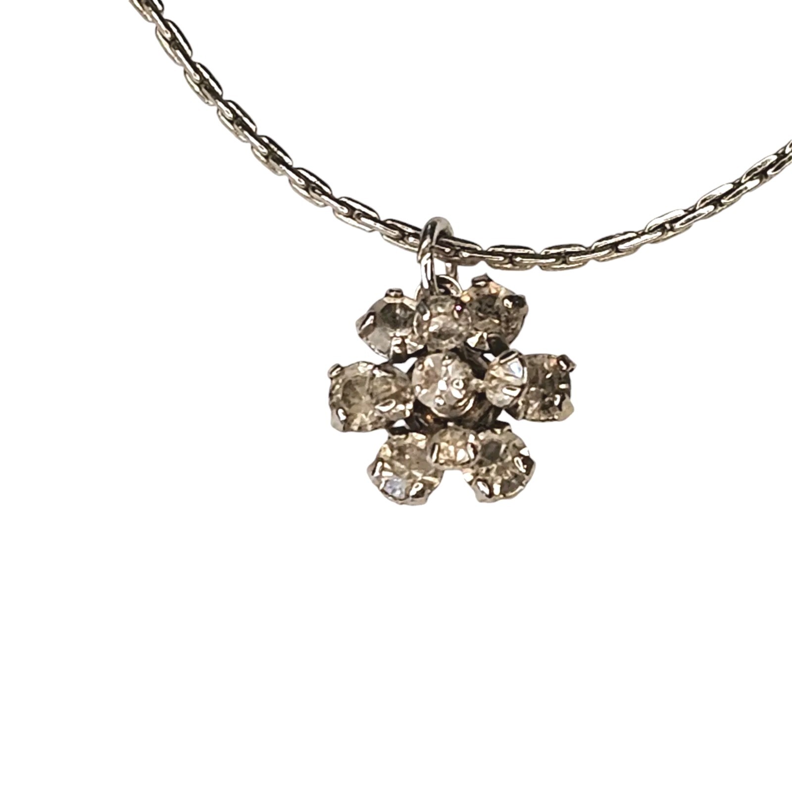 Retro Avon 3D Clear Rhinestone Flower Pendant Necklace Silver Tone Dainty 18″