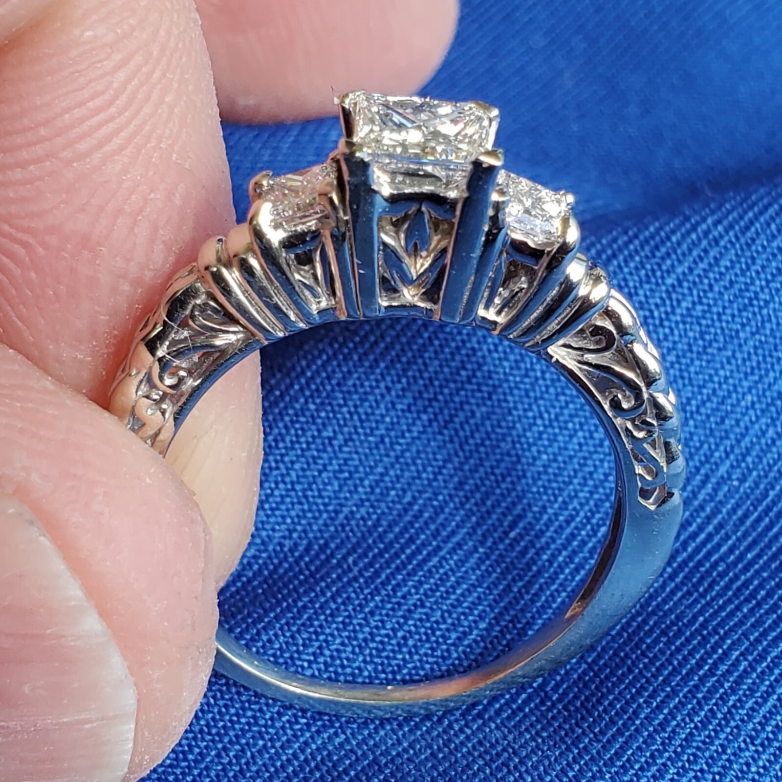 Original EARTH MINED DIAMOND Princess Engagement Ring 3 Stone Solitaire 14K GOLD