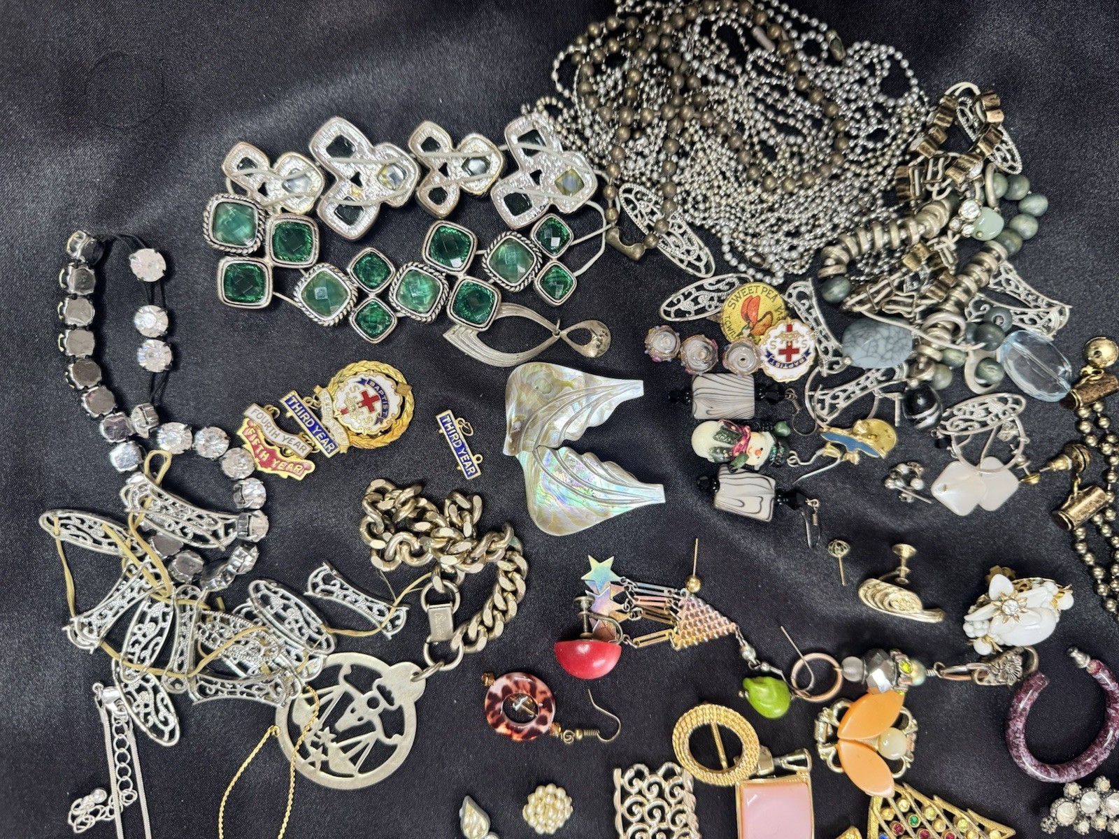Vintage Broken Jewelry Lot Rhinestone Craft Wear Repair Harvest 1lb 15oz
