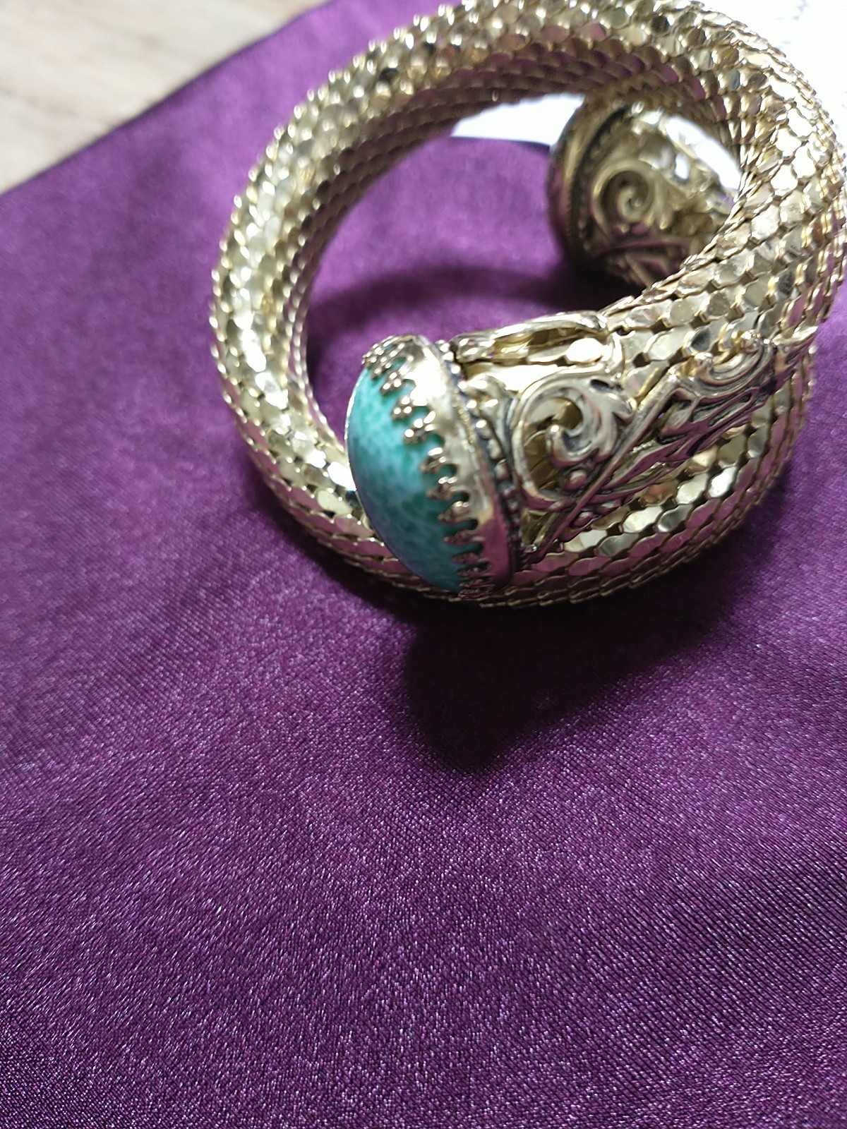 VINTAGE WHITING & DAVIS Mesh Snake Wrap Bracelet Green Peking Glass Cabochon