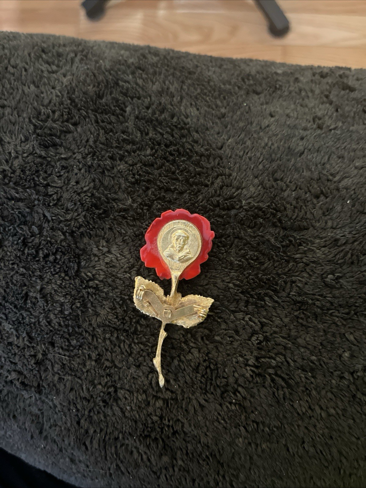 Vintage Estate Goldtone & Red Rose Stem Design Brooch with a face on the back