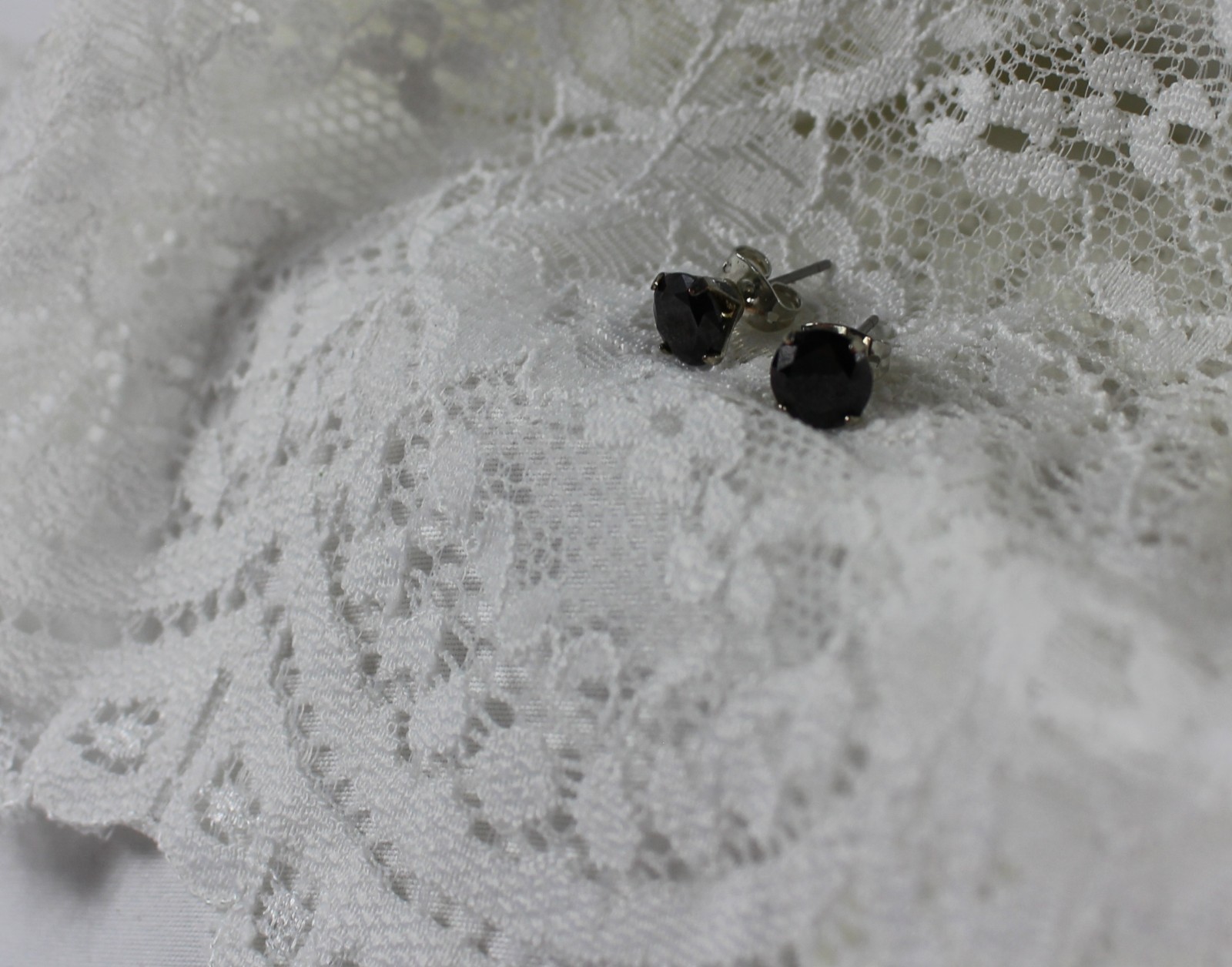 Estate Vintage Black Onyx Colored Silvertone Stud Earrings Any Occasion Pierced
