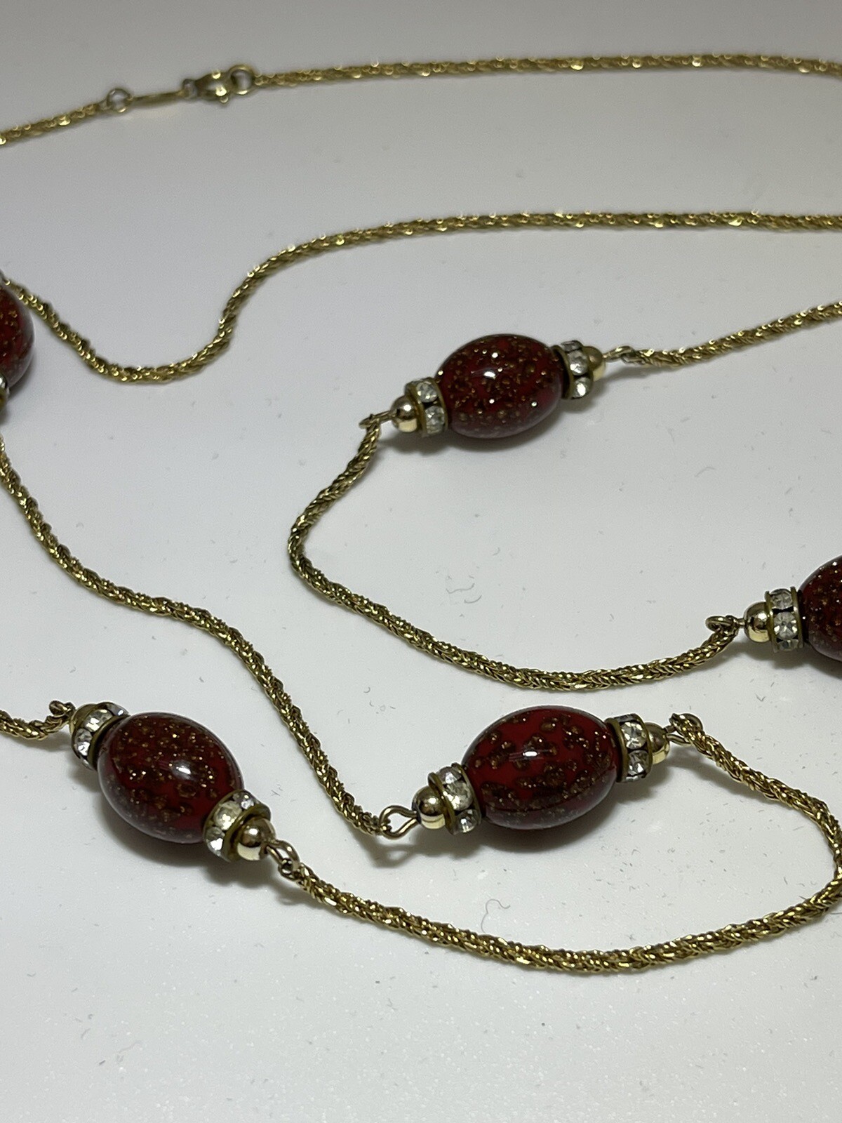VINTAGE HENKEL GROSSE GERMANY LONG GOLD TONE NECKLACE RED BEAD CRYSTAL 38” 1970’