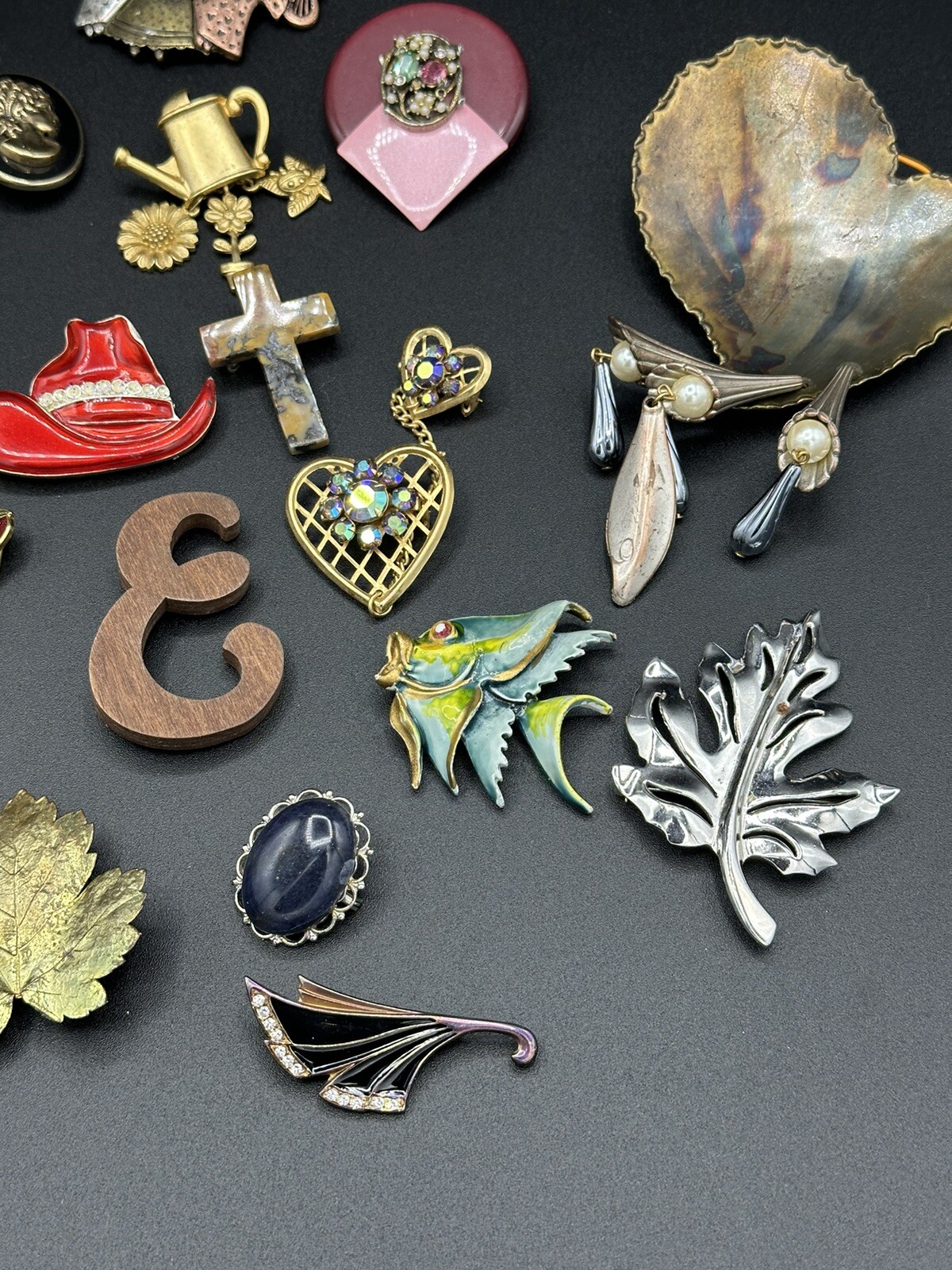 Vintage Lot of 27 Pins – Gold Tones & Silver Tones – Other- All Wearable