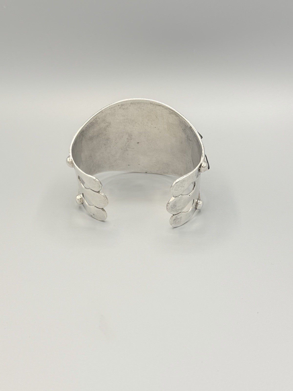 Impressive Modernist Sterling Cuff Bracelet w Onyx Stones 48.6g Brutalist Estate