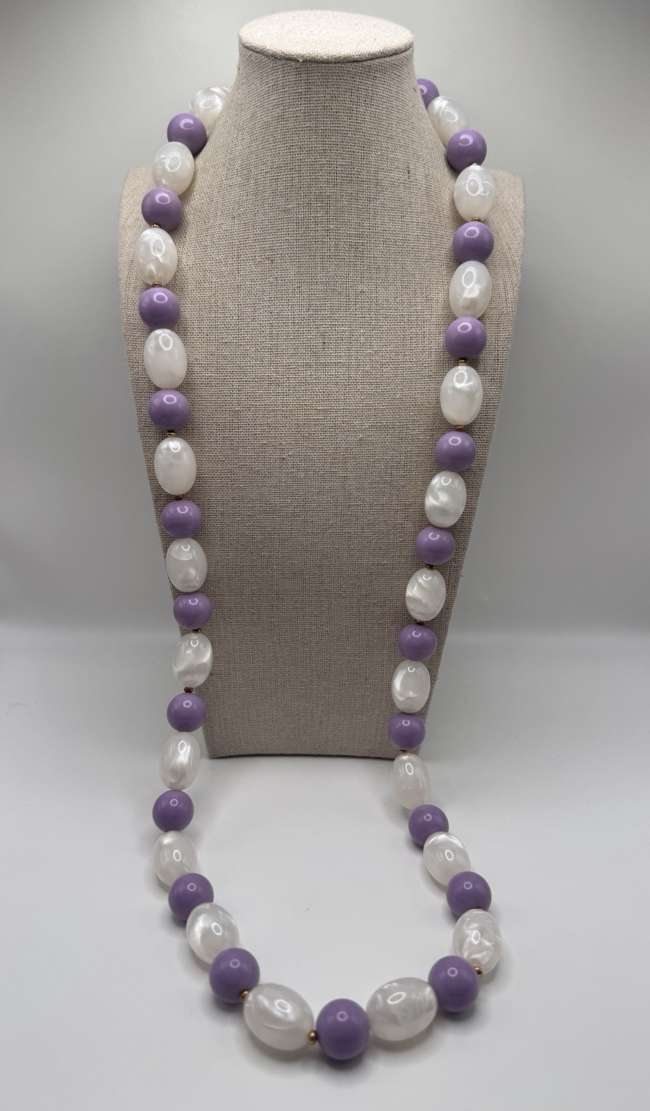 Vintage MONET Gold Tone Pearlized White & Purple Plastic Beaded Necklace 37”