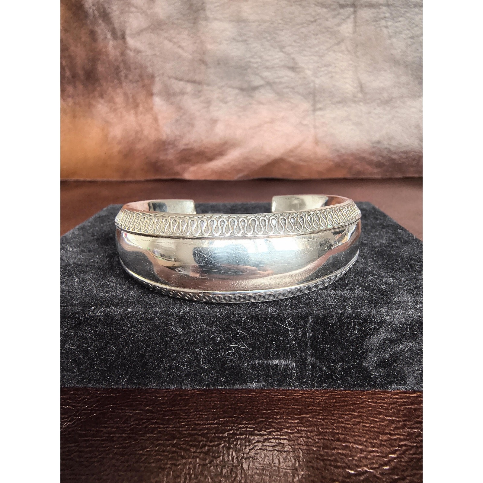 Vintage Sterling Silver 925 Wide Cuff Bracelet Rattles Textured Border 6.75″