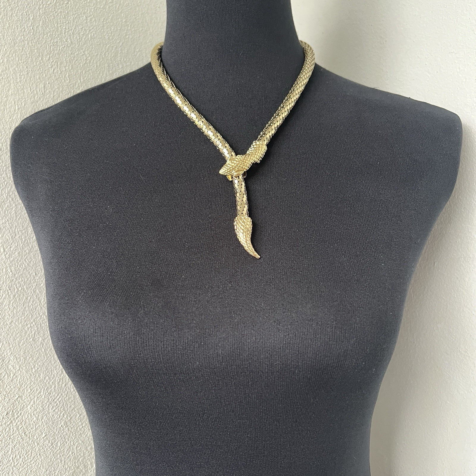 Whiting & Davis Mesh Snake Lariat Necklace in Gold Rare Diamond Crosshatch Vtg