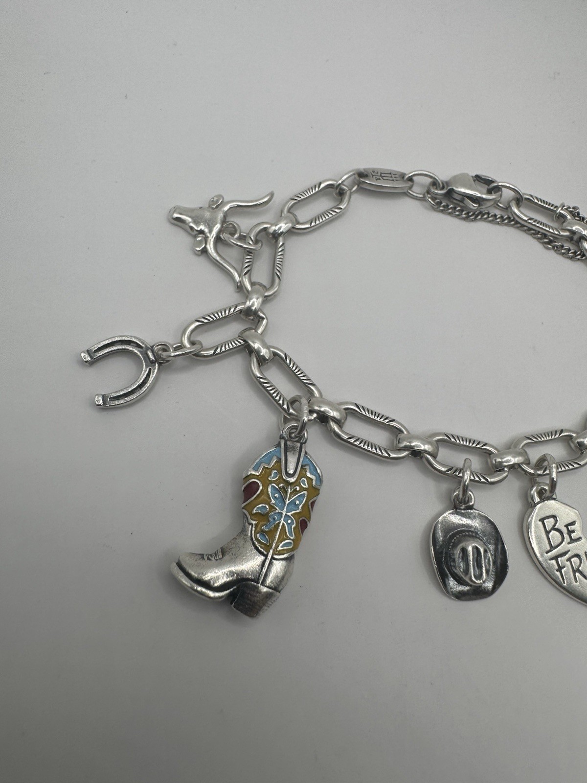 James Avery 7” Ornate Link Charm Bracelet with 8 Charms – 🤠 Western Flare!