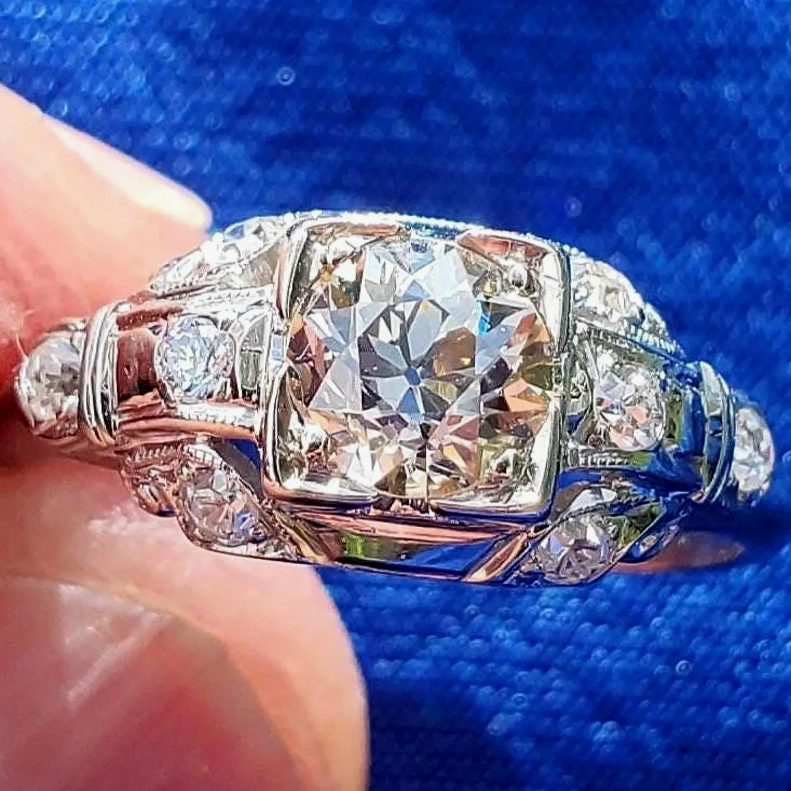 Original EARTH MINED DIAMOND ART Deco Engagement Ring SOLID 18K GOLD Solitaire 7