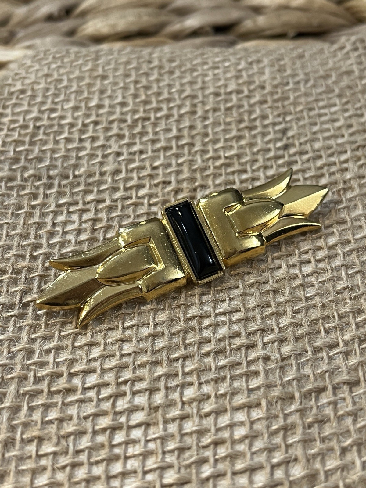 Vintage Gold Tone Rectangular ART DECO Faux Black Onyx Brooch Pin 2.5″