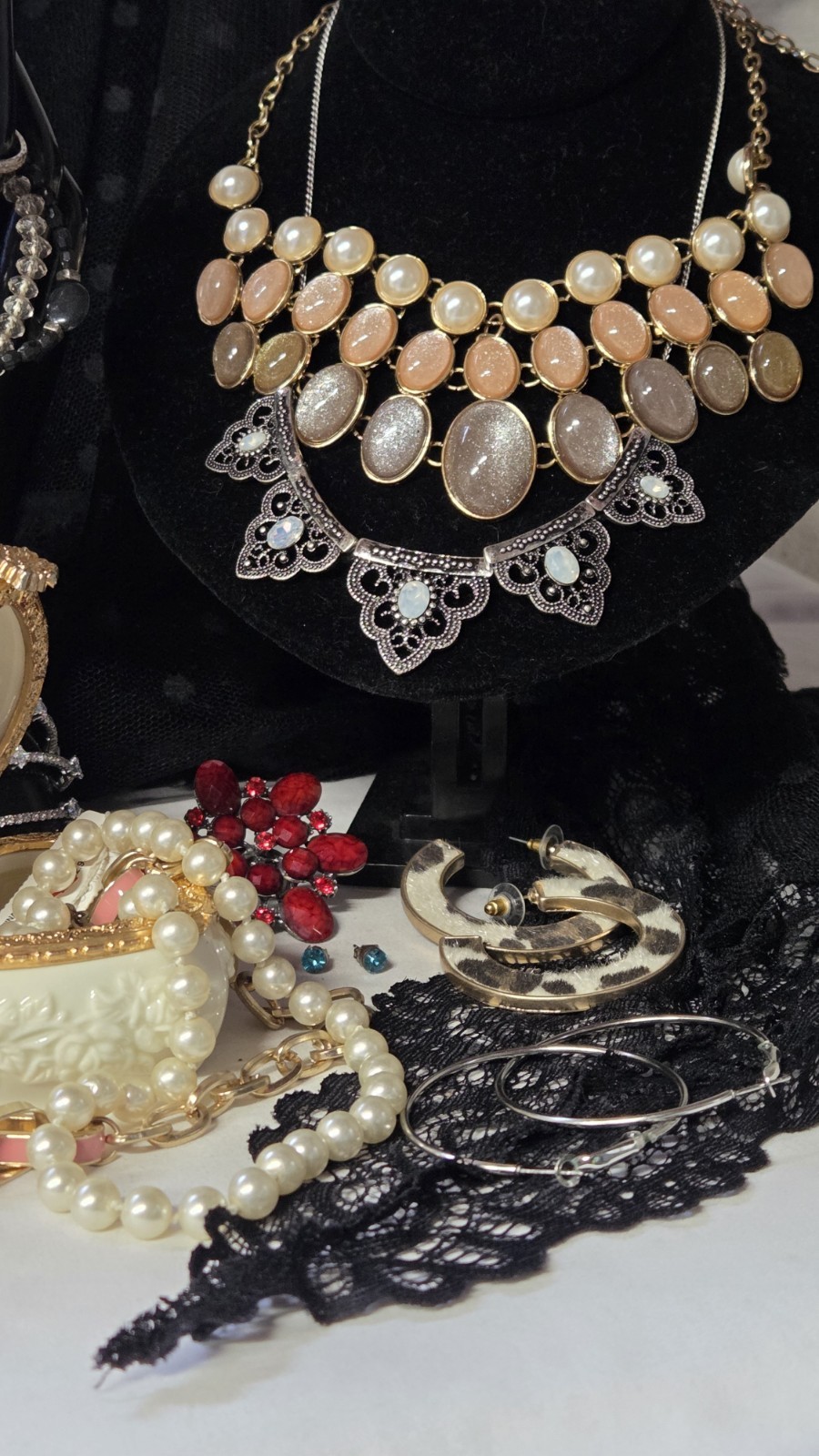 Grandma’s Estate; Jewelry, Trinkets, & Extra Fun Junk! Lot #124