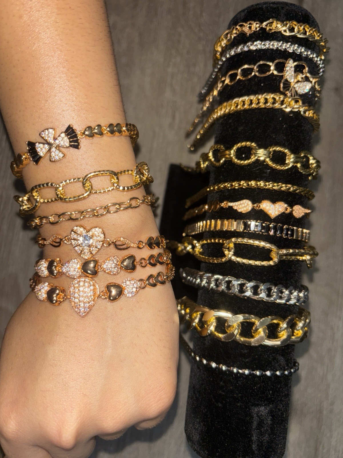 100 Piece cubic Zirconia And Mix Gold Plated Bracelets