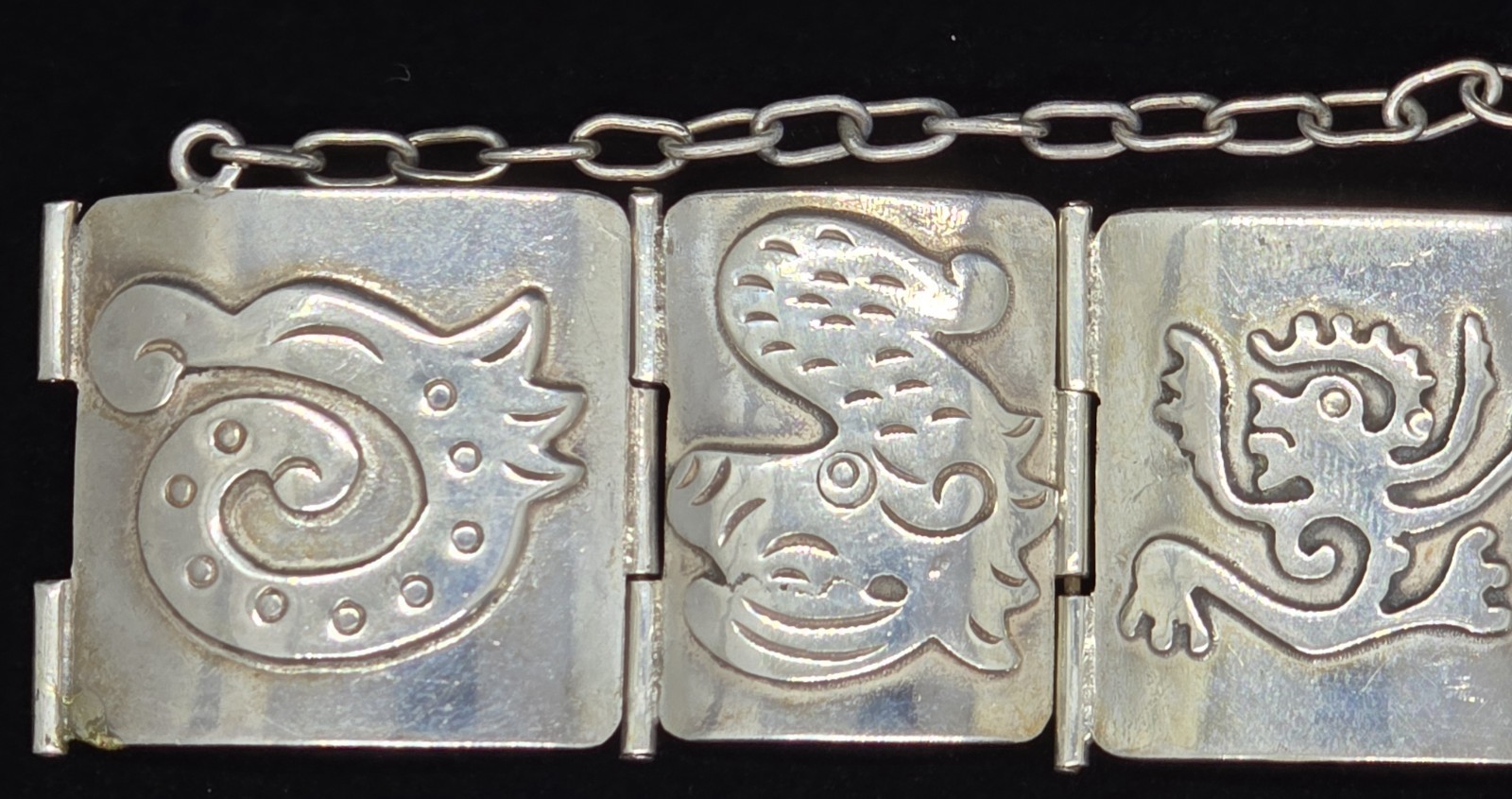 Vtg Sterling Silver Mexico Tribal Warrior Dragon Mythical Creature Bracelet