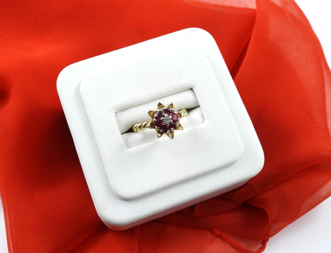 Vintage Solid 14K Yellow Gold Ring Ruby Diamond Cluster Fine Fancy Jewelry