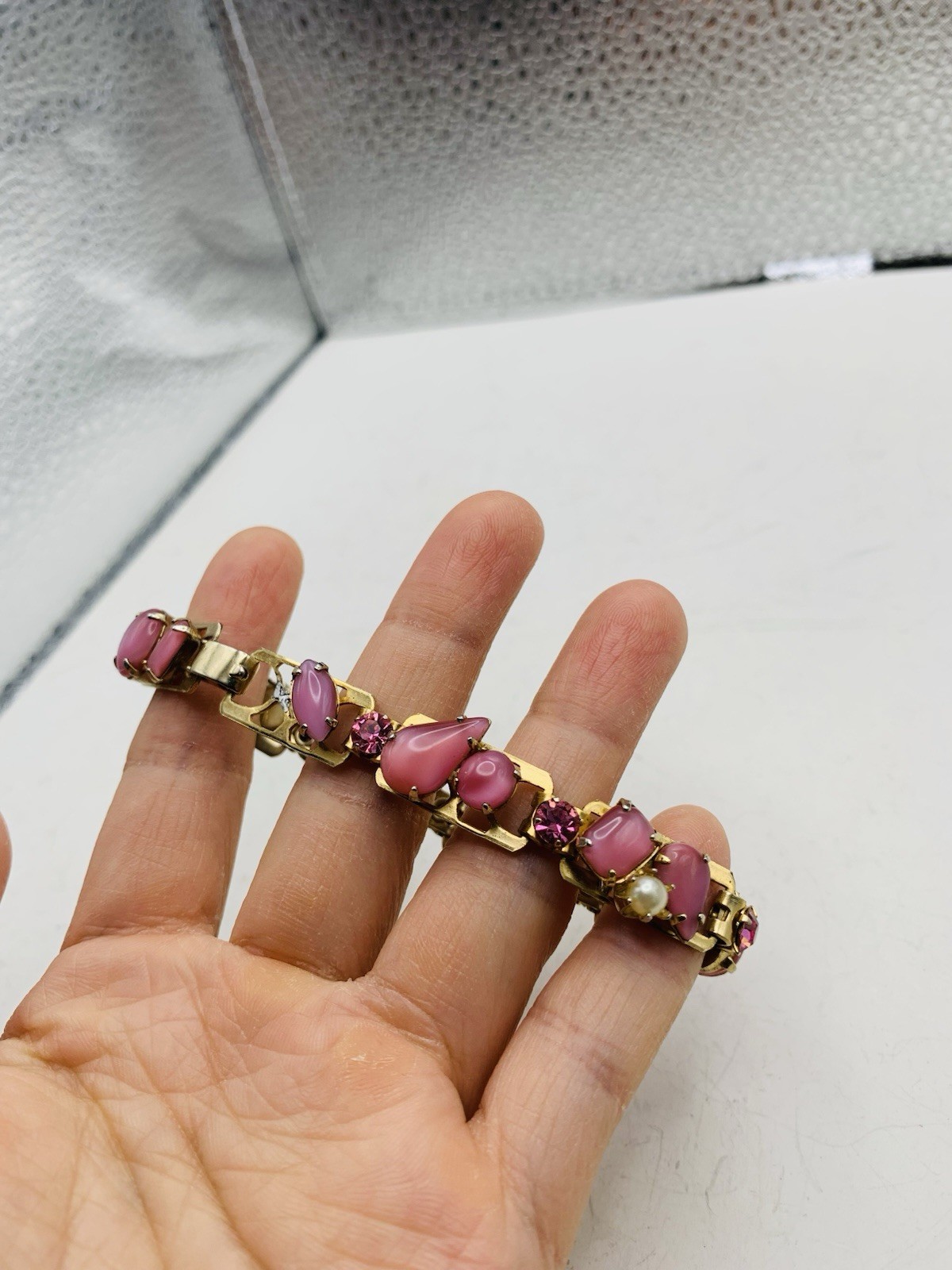 Vintage Pink Feminine Rhinestone Crystal Fancy Faux Pearl Gold Tone 7” Bracelet