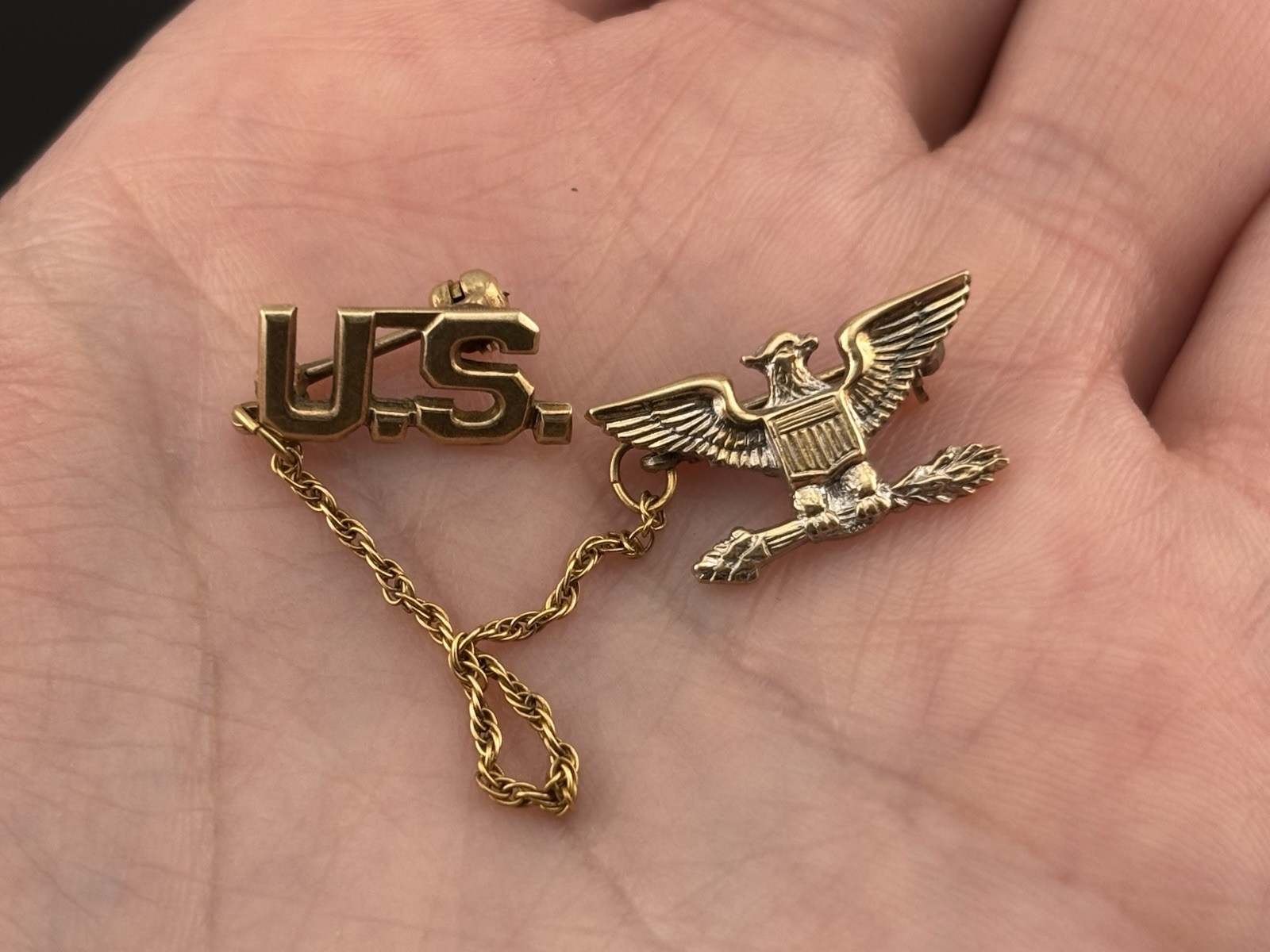 Vintage 10k Yellow Gold US MILITARY PINS Connected w Chain US & Eagle Colonel 2g