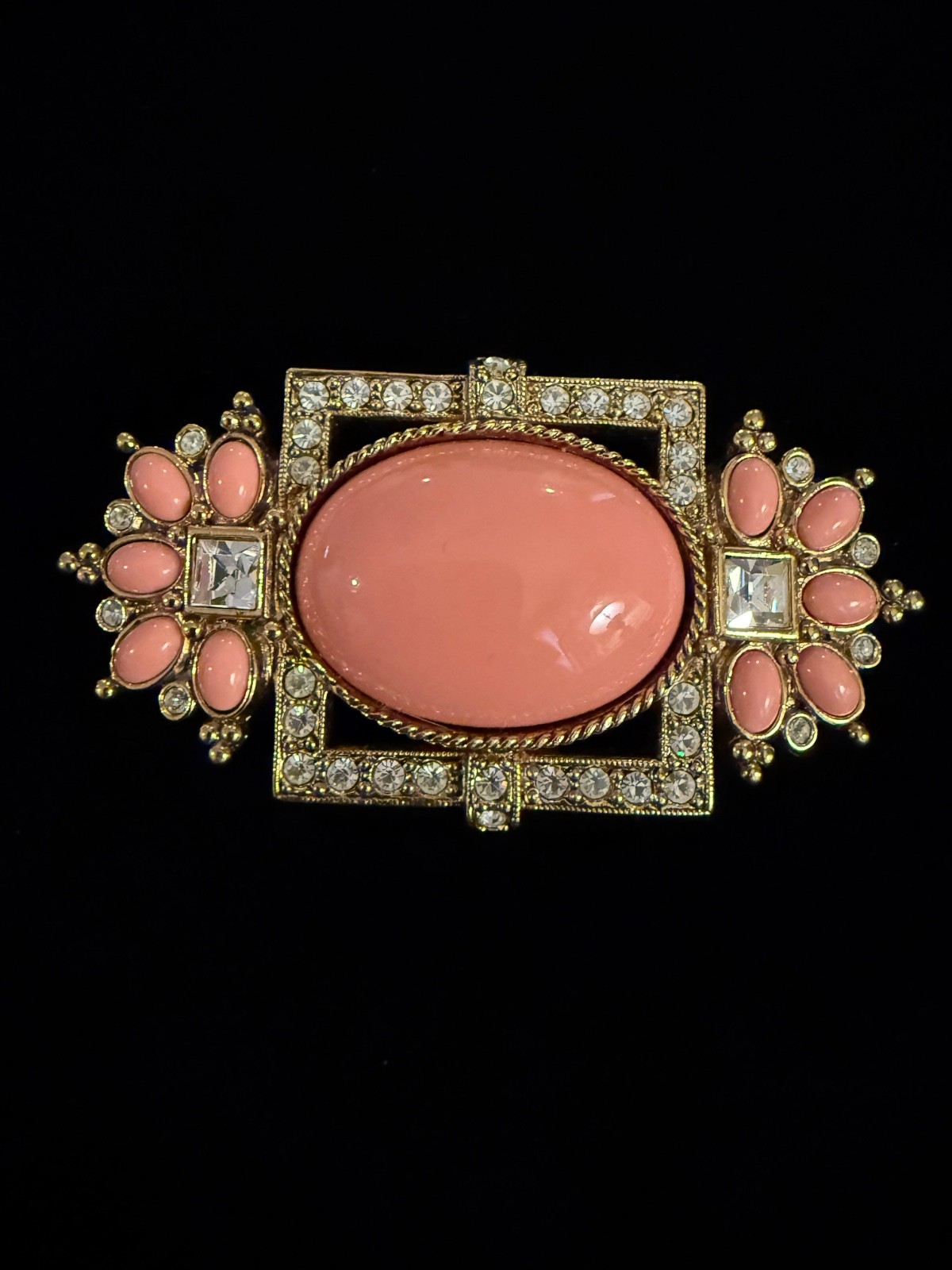 Vintage 1995 Elizabeth Taylor for Avon brooch pin pink cabochon with rhinestones