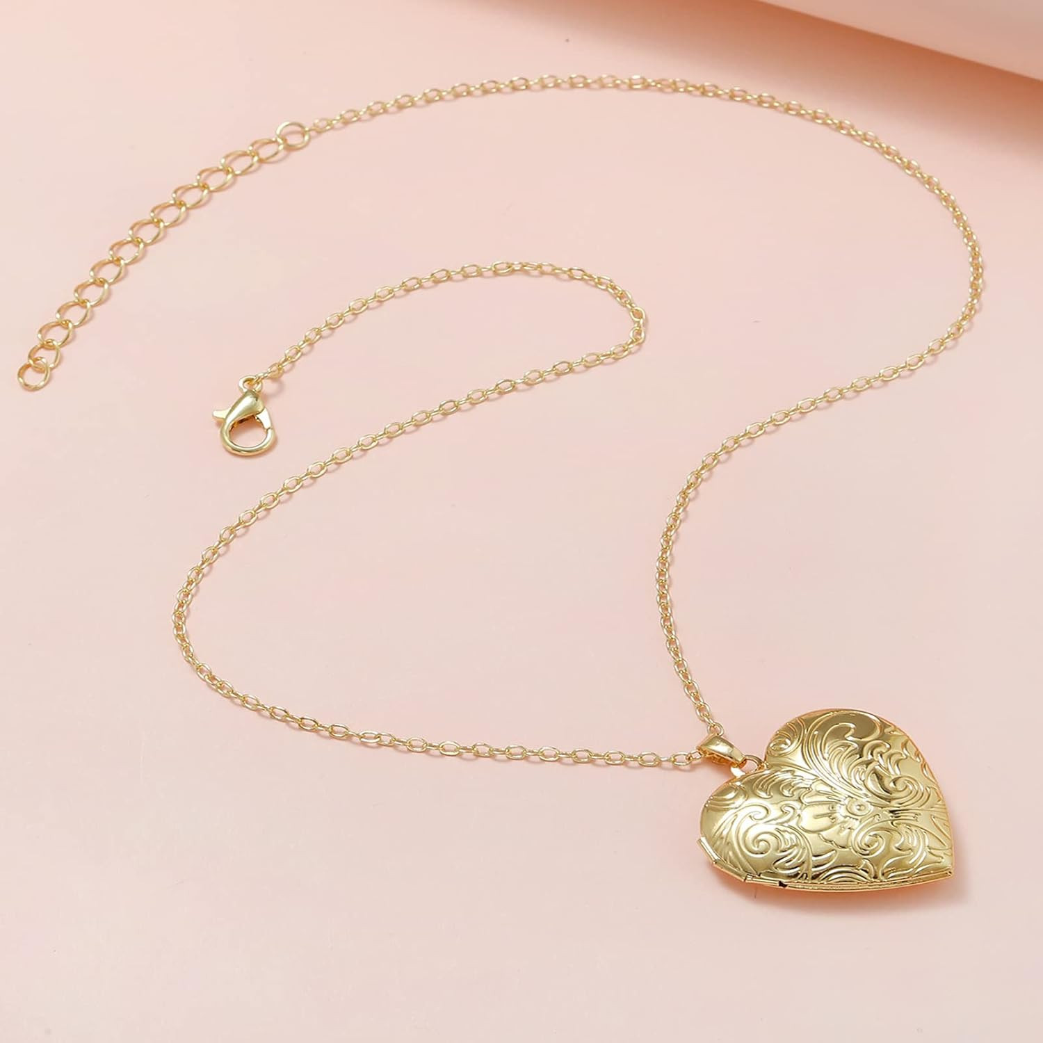 Vintage Engraved Flower Empaistic Photo Locket Hold Picture Oval round Pendant N