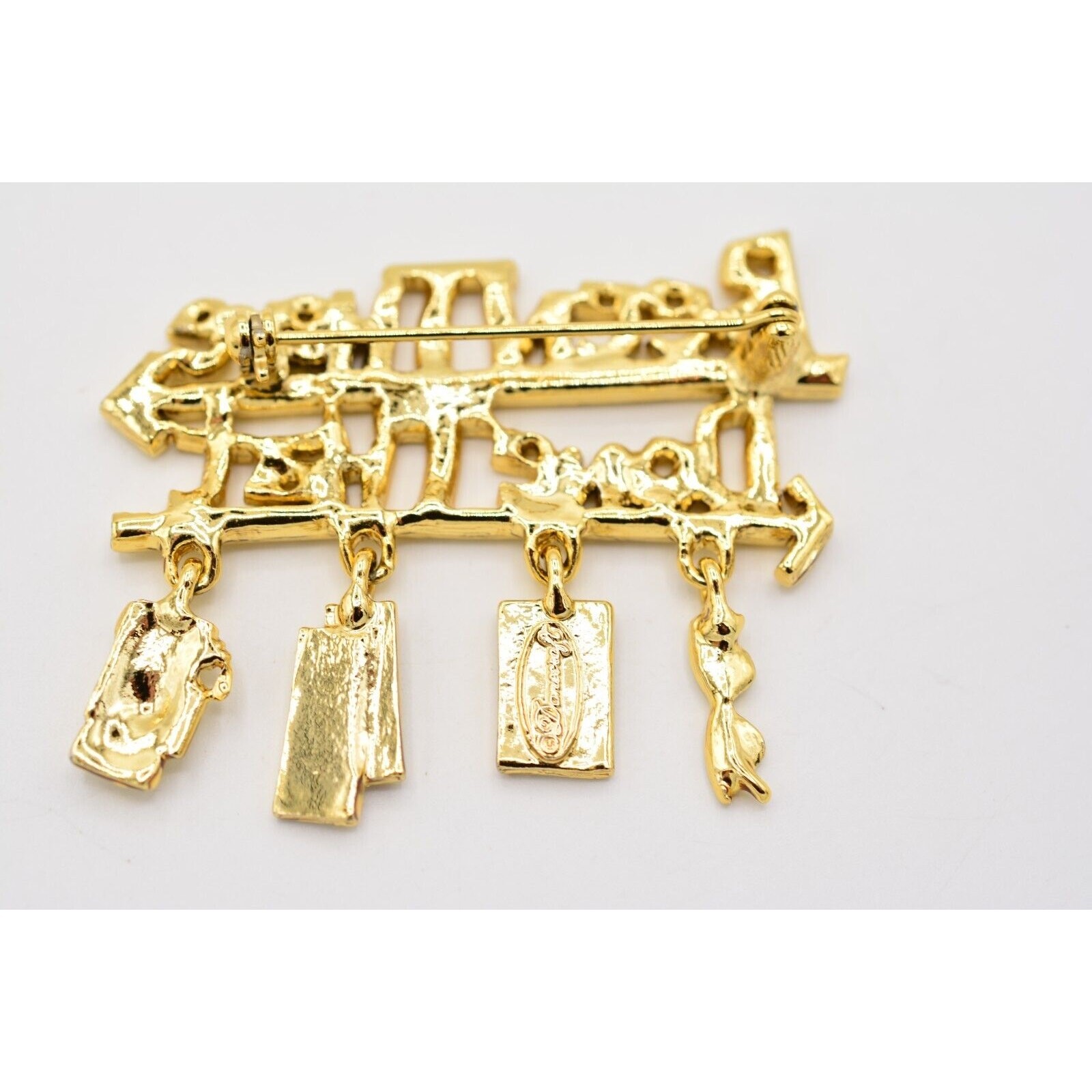 Danecraft Vintage Been There Done That Pin Brooch Travel Gold NOS 1980s BinA5