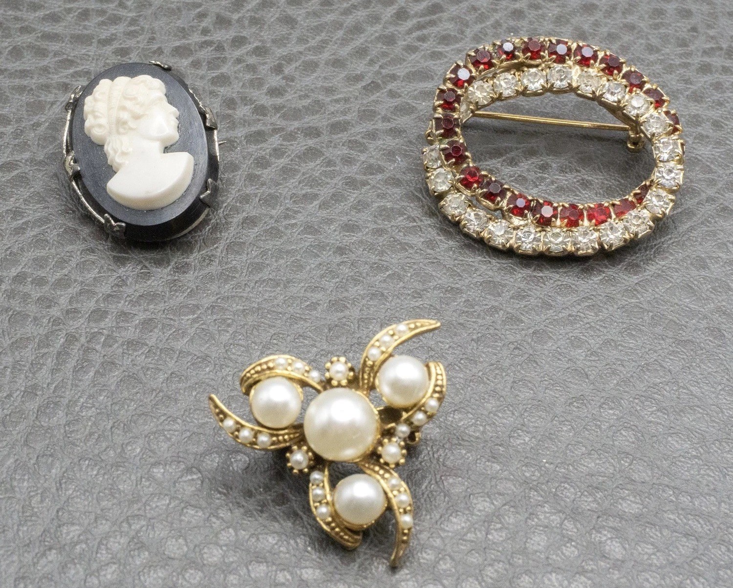 Vintage Brooch Lot – Cameo Faux Pearl Flower Rhinestone Pin Set of 3