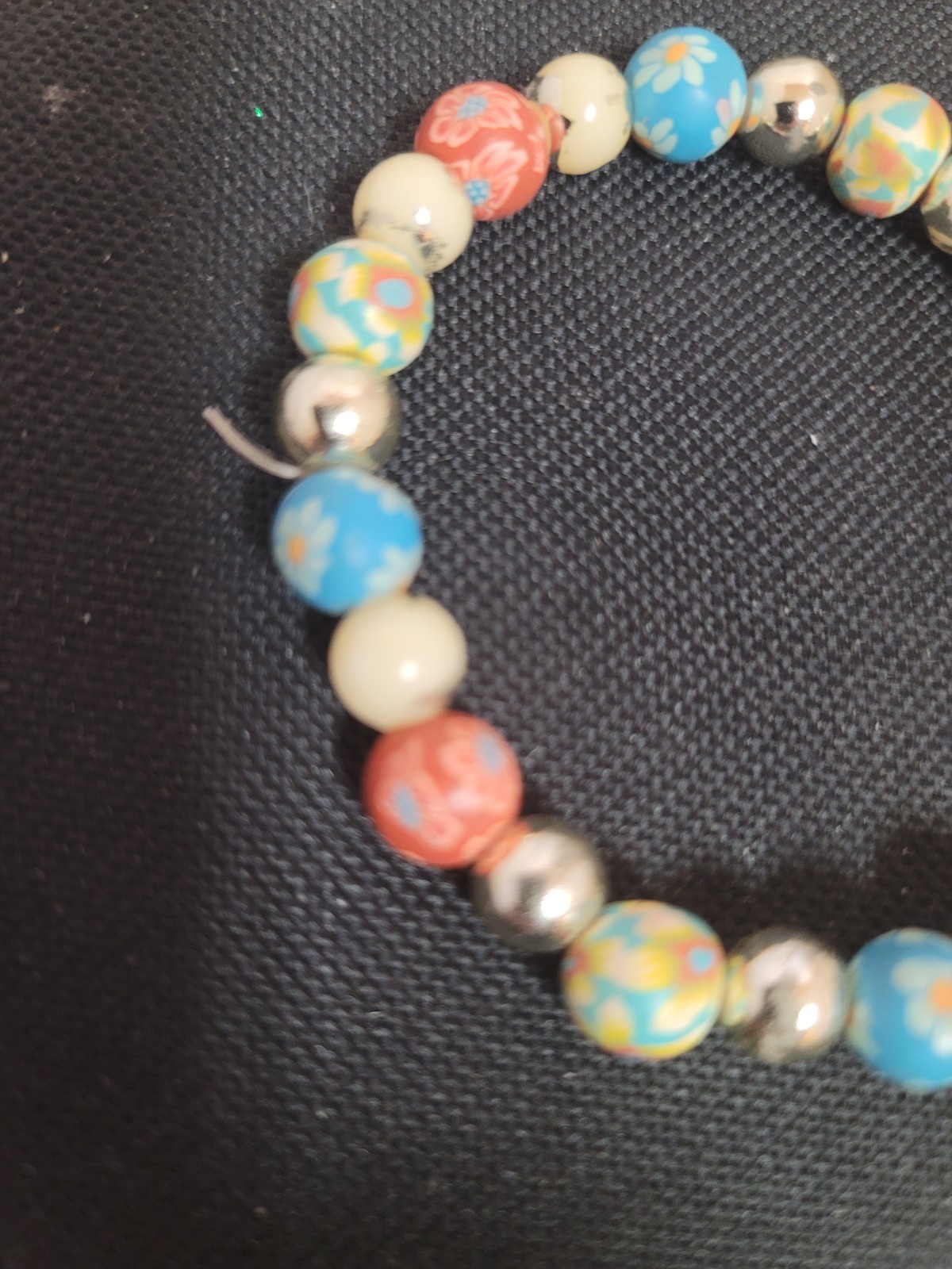Glass Bead Bracelet Multi-colored Silver Stretch, Very Decorative, VG