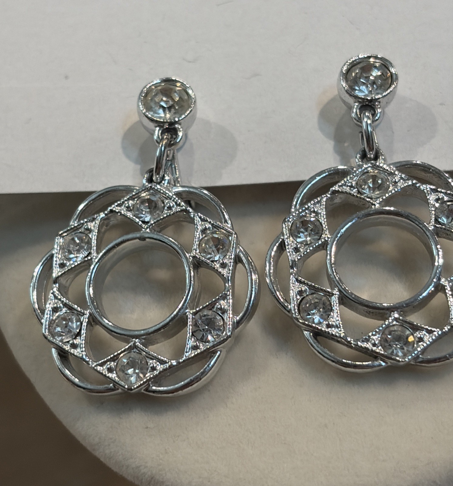 Vintage Sarah Coventry Rhinestone Silver Tone Dangle Clip On Earrings