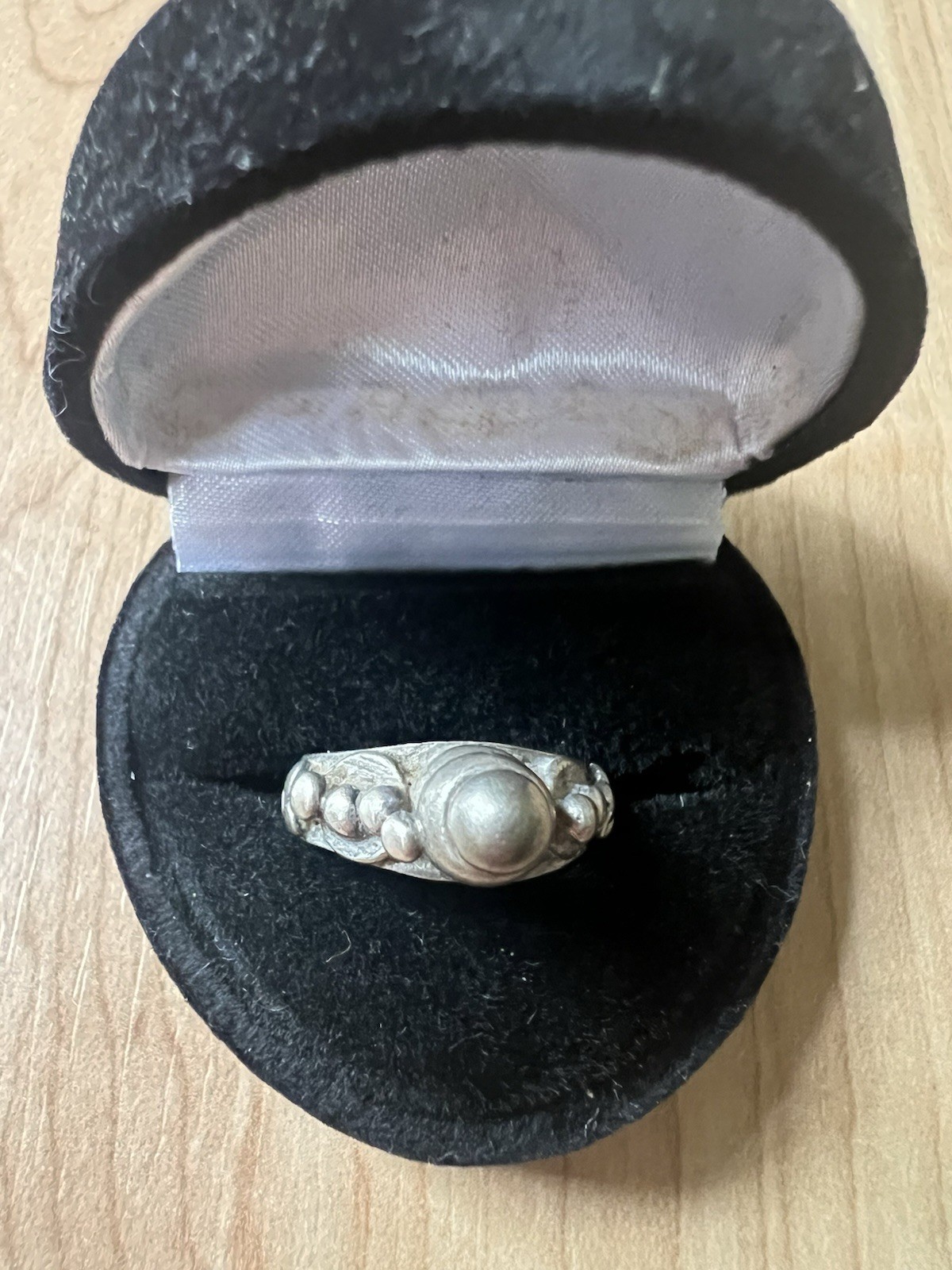 VINTAGE YEMENI SILVER ALLOY RING
