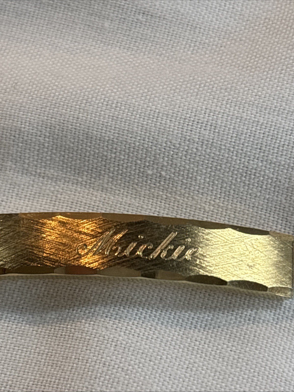 Vintage Speidel ID Bracelet “Mickie” Gold tone 8″ Long Fits a 6” Wrist 6-2-74