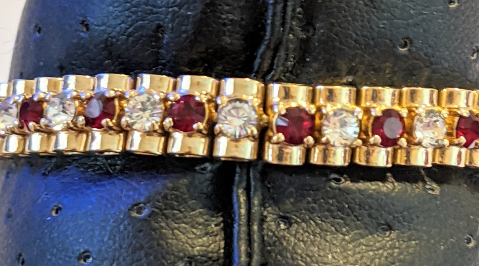 Vintage MONET Ruby Red & Clear Rhinestones Gold Tone Tennis Bracelet Signed 7″