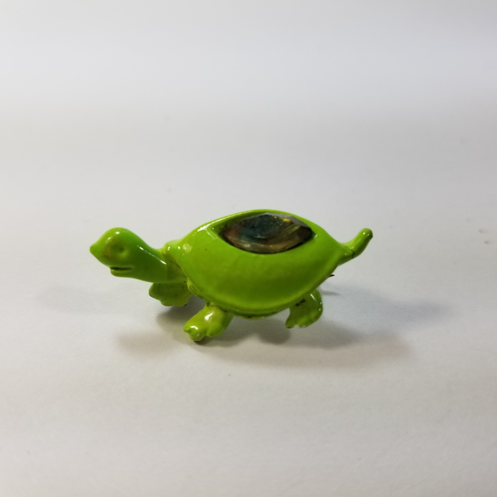 TURTLE VINTAGE GREEN ENAMEL RHINESTONE Brooch Pin