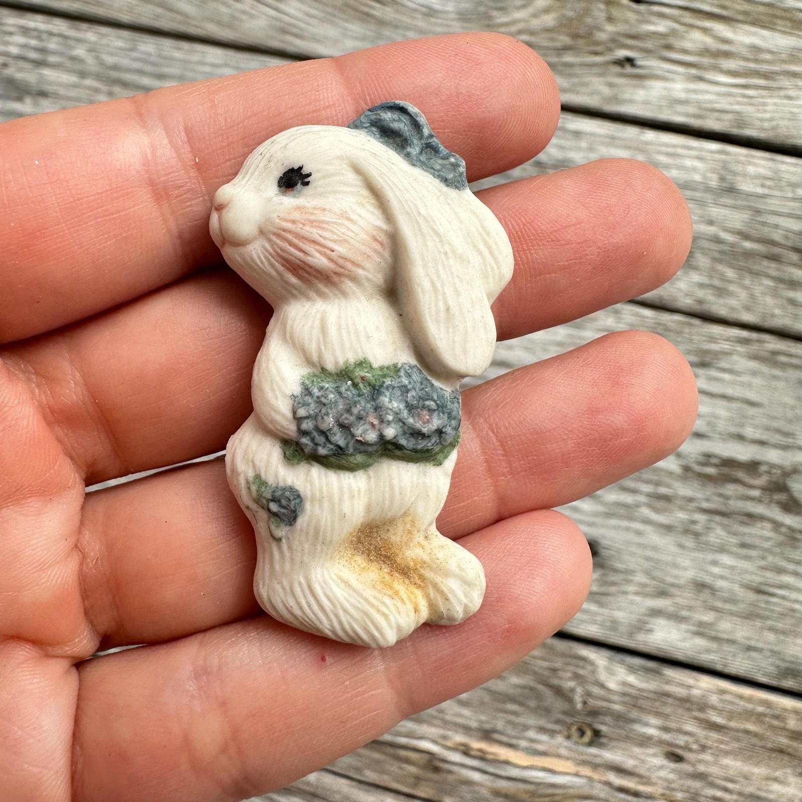Vintage Jewelry adorable Bunny Rabbit Brooch Pin