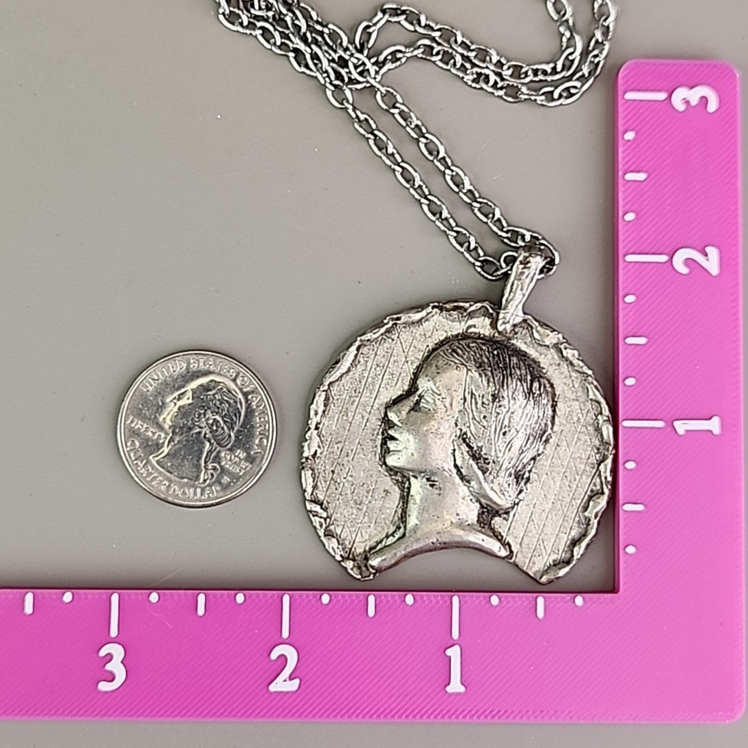 Vintage Lady Profile Necklace Repousse Silver Tone 23.5″