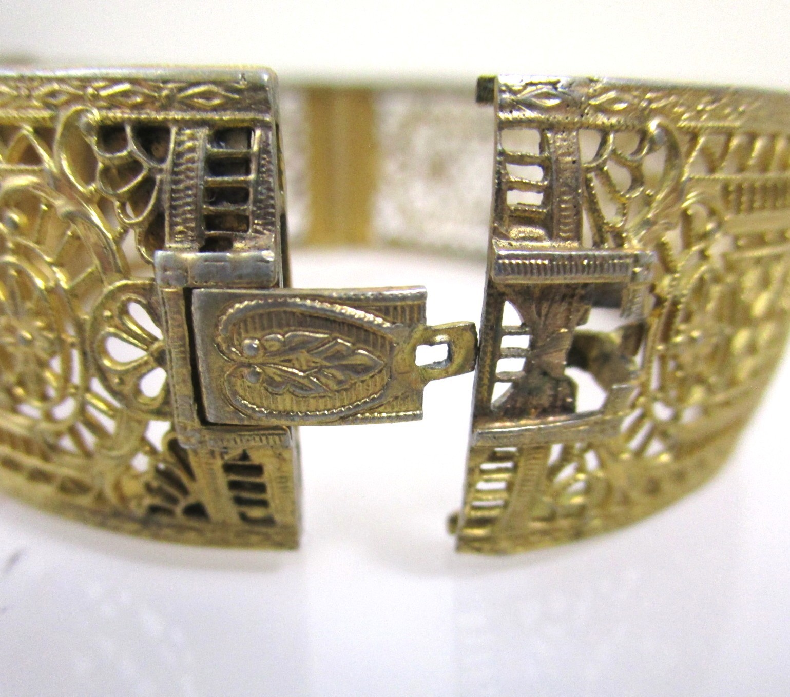 Antique Art Deco Gold Plated Filigree Bangle Bracelet Blue Stone ENW Elgin Watch