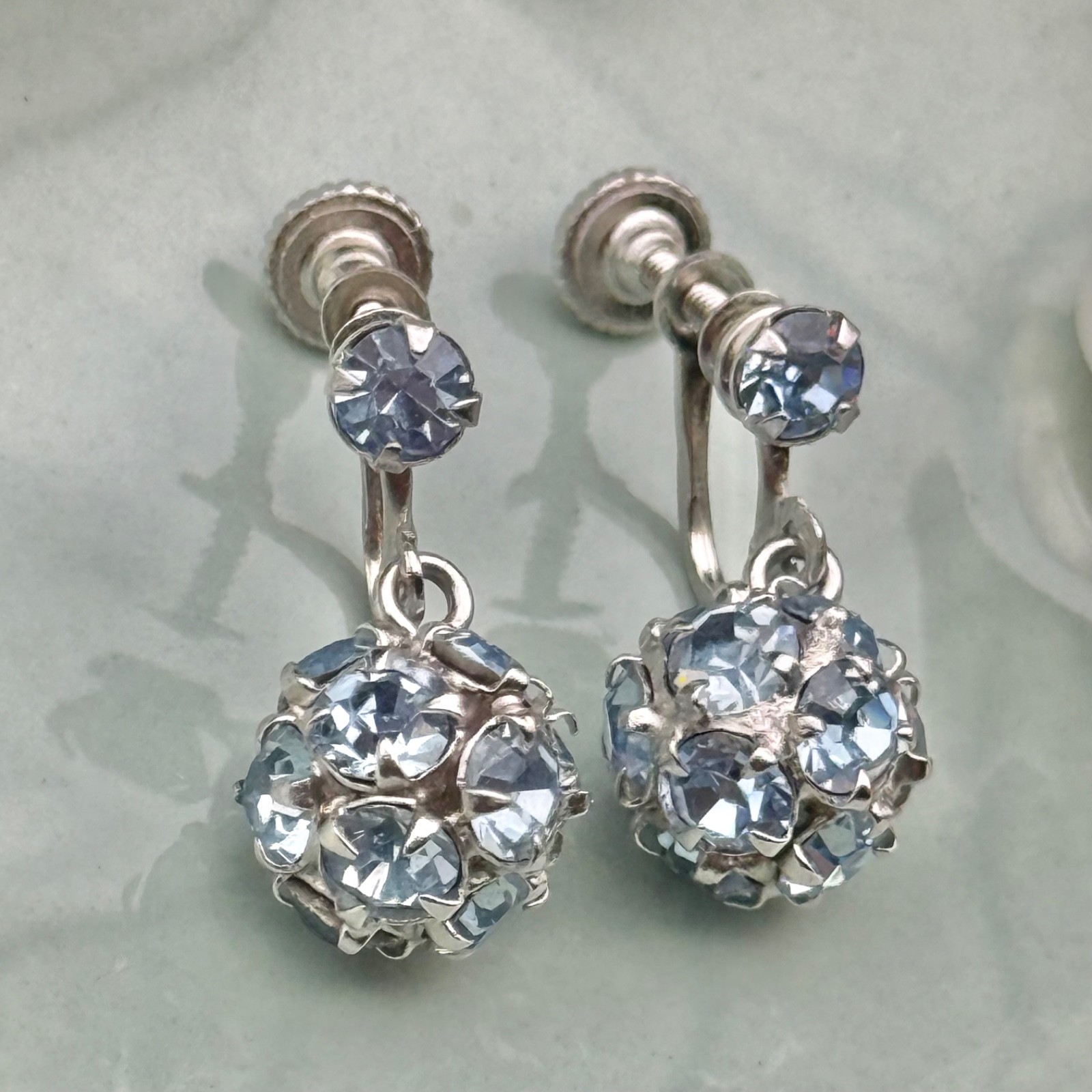 Vintage Blue Rhinestone Dangle Screwback Earrings Silver Tone 1950s Bridal
