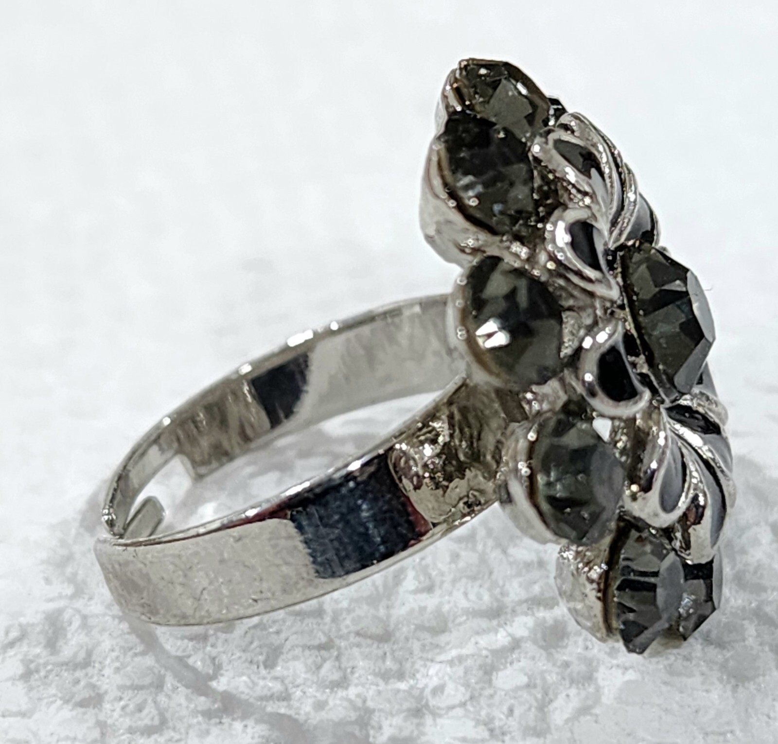 Ring Adjustable Flower Shaped Ring Black Stones plus Other Silver & Trim Vtg