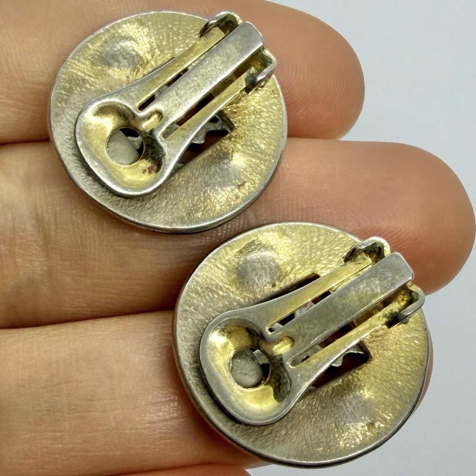 Vtg Ethnic Two-tone Round Button Earrings Clip-on