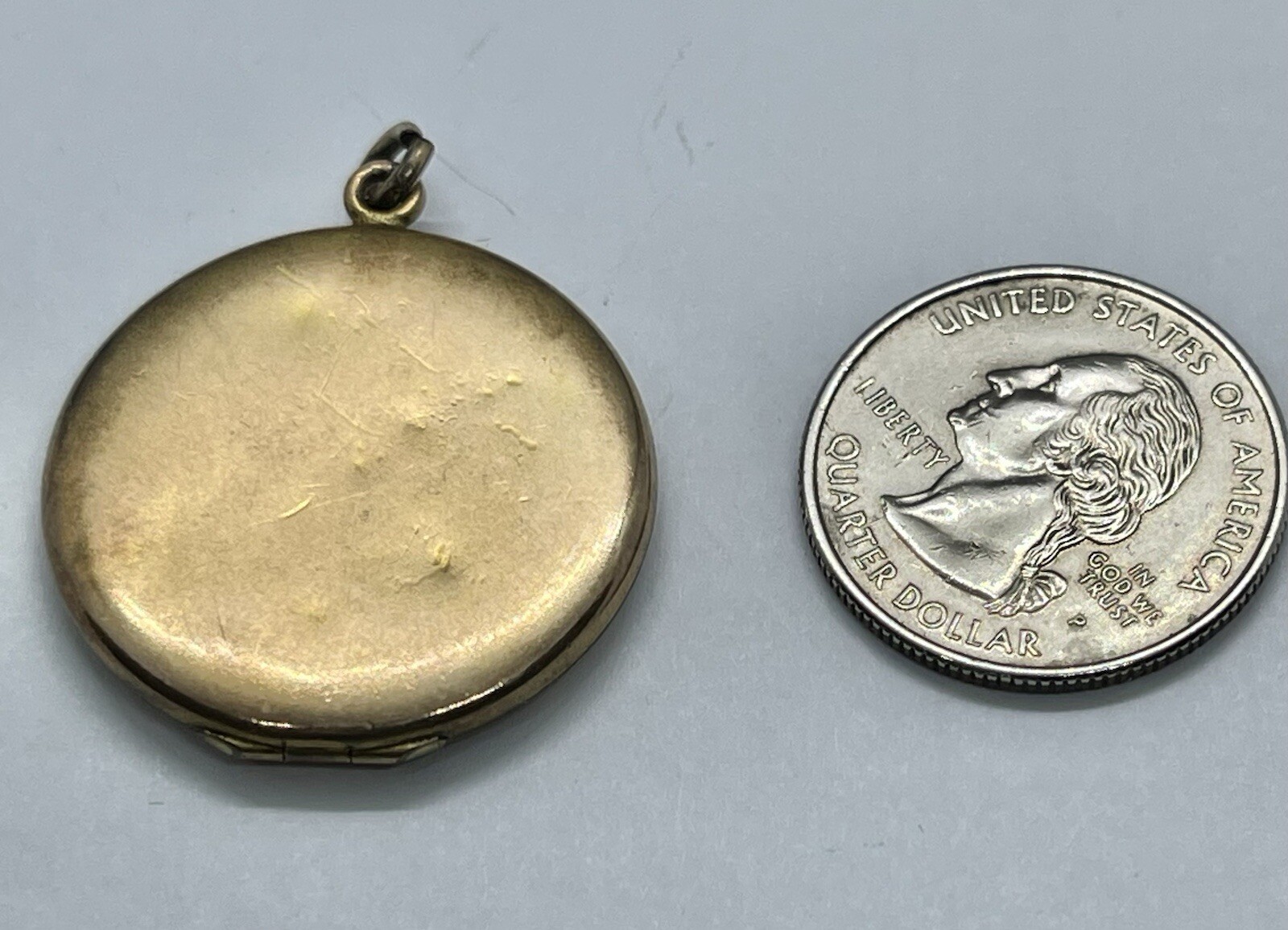 Antique Art Nouveau Rolled Gold Stars Round Locket Pendant with 8 Paste Stones