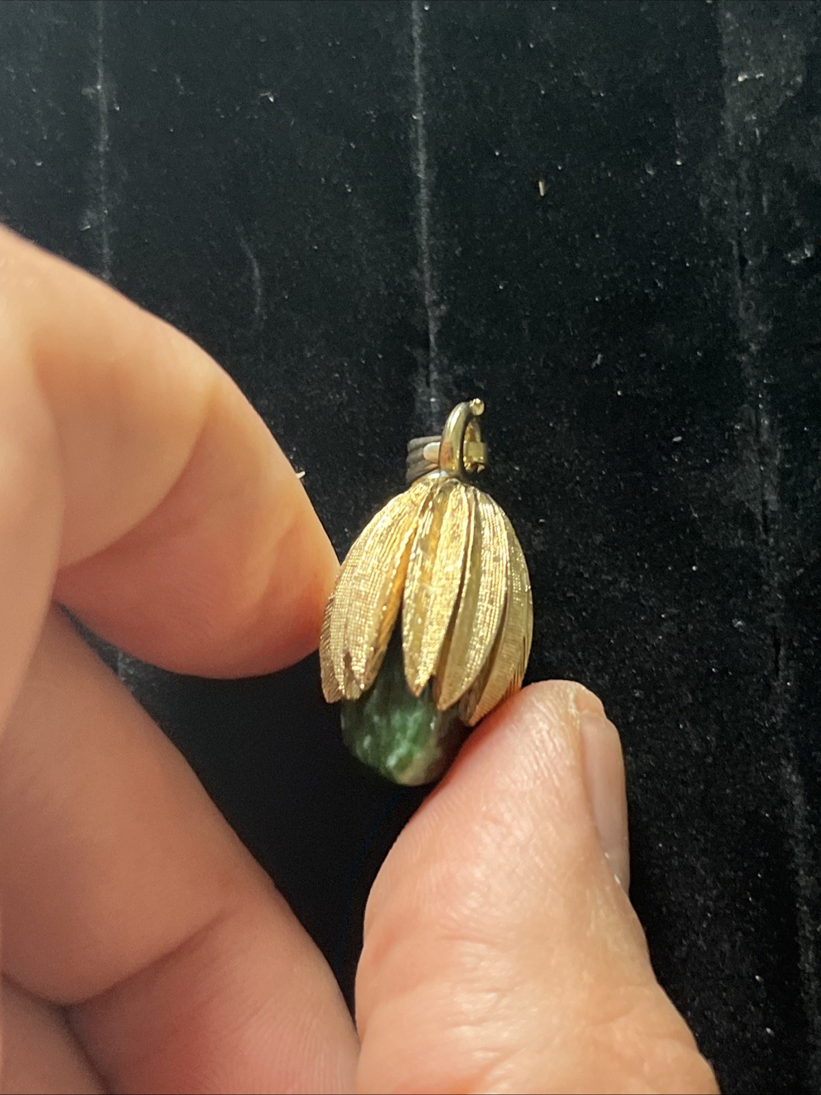 1950s Faux Green Jade Stone & Gold Toned Pendant