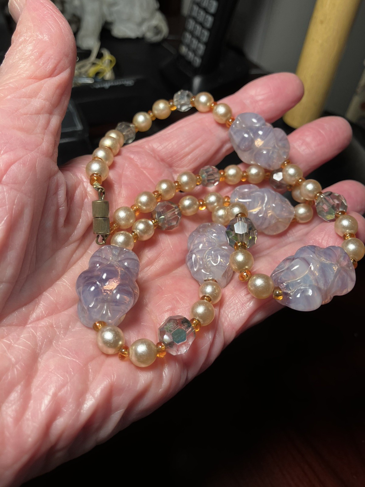 VINTAGE PEARL AND LAVENDER BEADS NECKLACE-21′ -EXCELLENT CONDITION