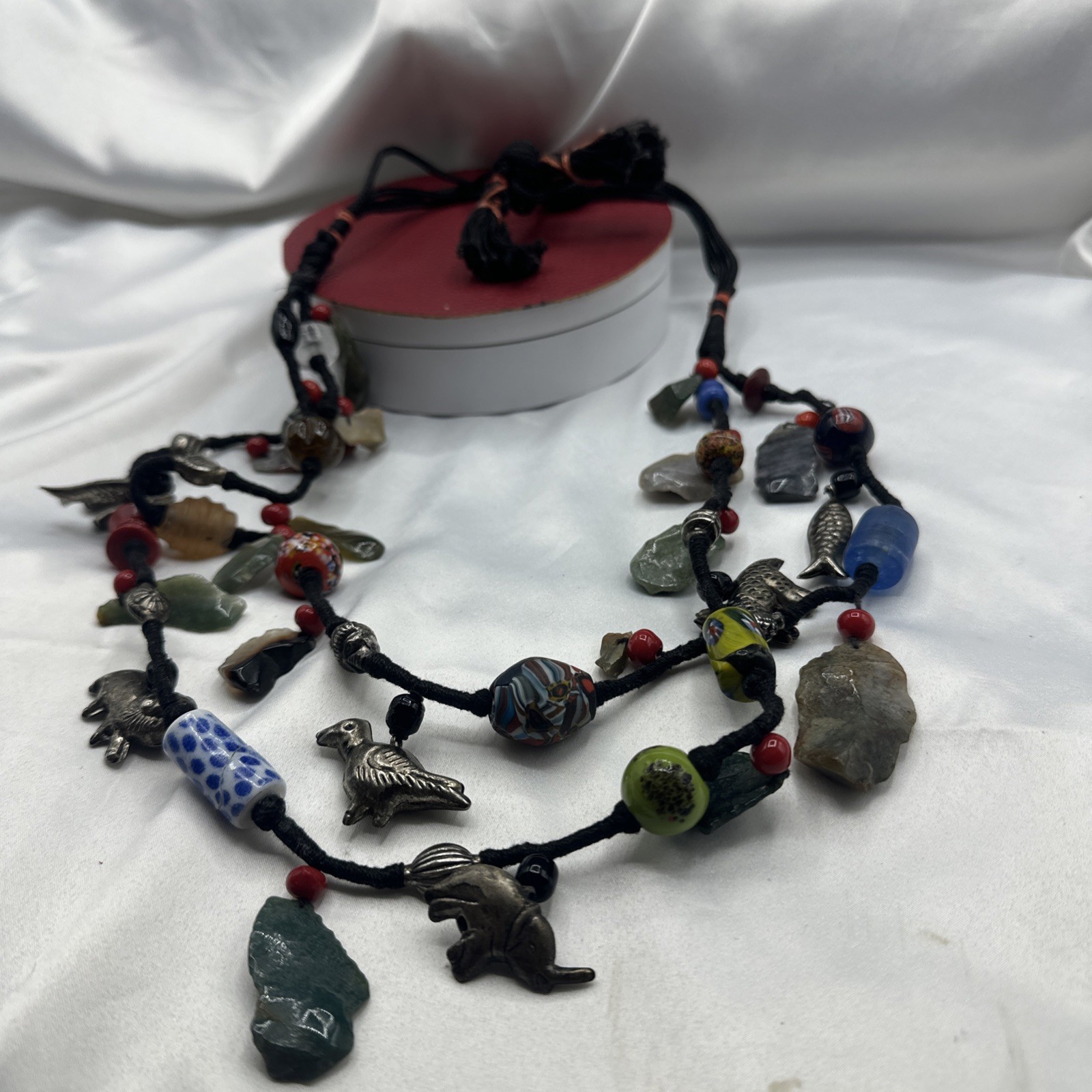 Vtg Indian Glass Beads Stone Nuggets and Seven Puffed Animals Cord Necklace.Read