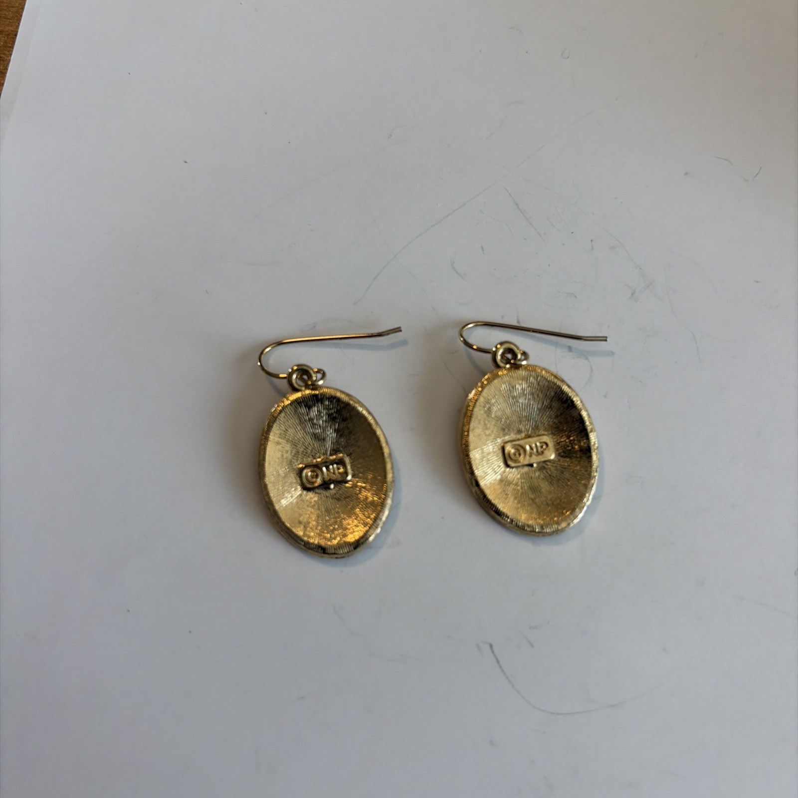 Signed NP Leopard Print Textured Gold Tone Dangle Pierced Earrings Vintage-