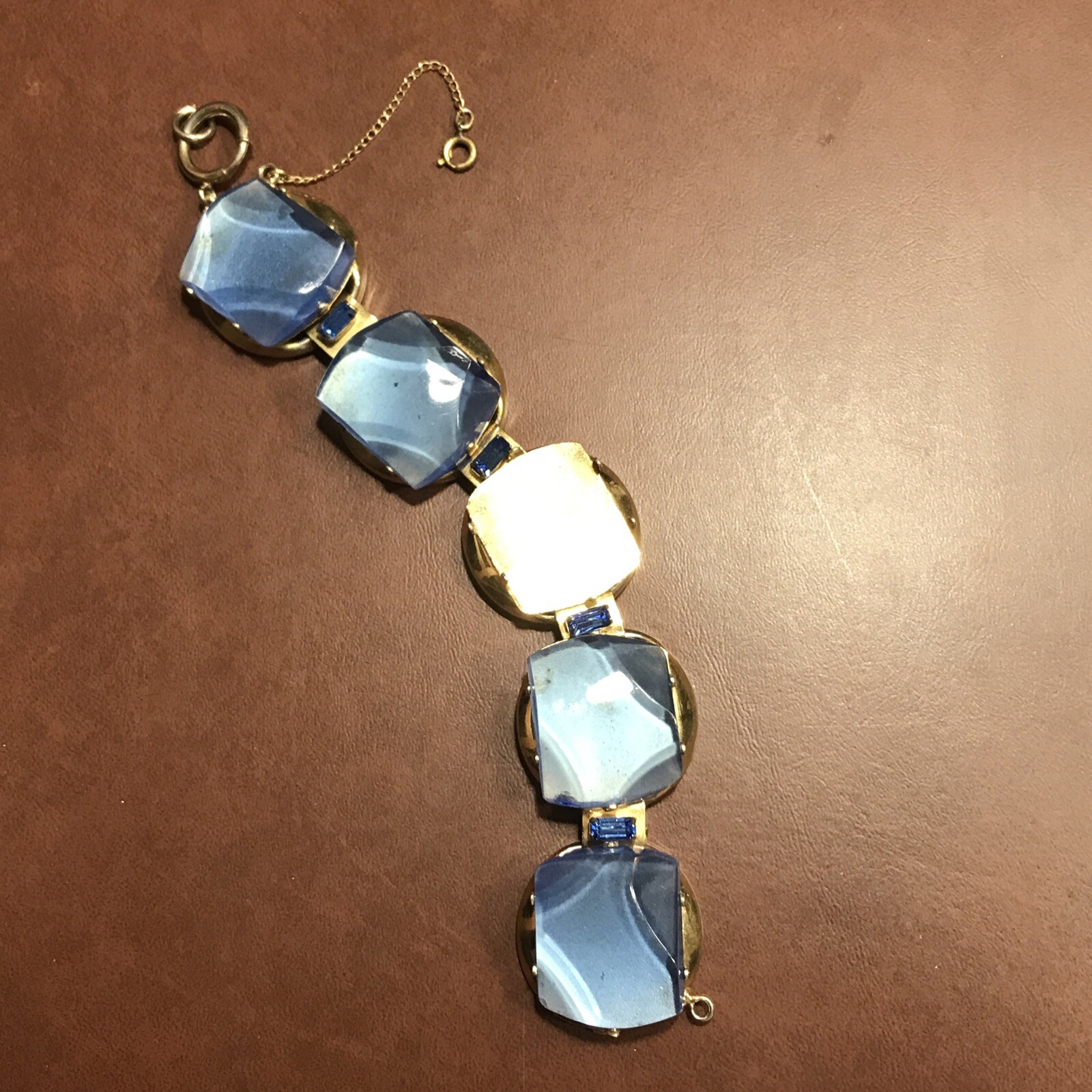 For Parts / TLC VTG Lucite Cabochon Clear Blue 5 Link Bracelet Thermoset Jewelry