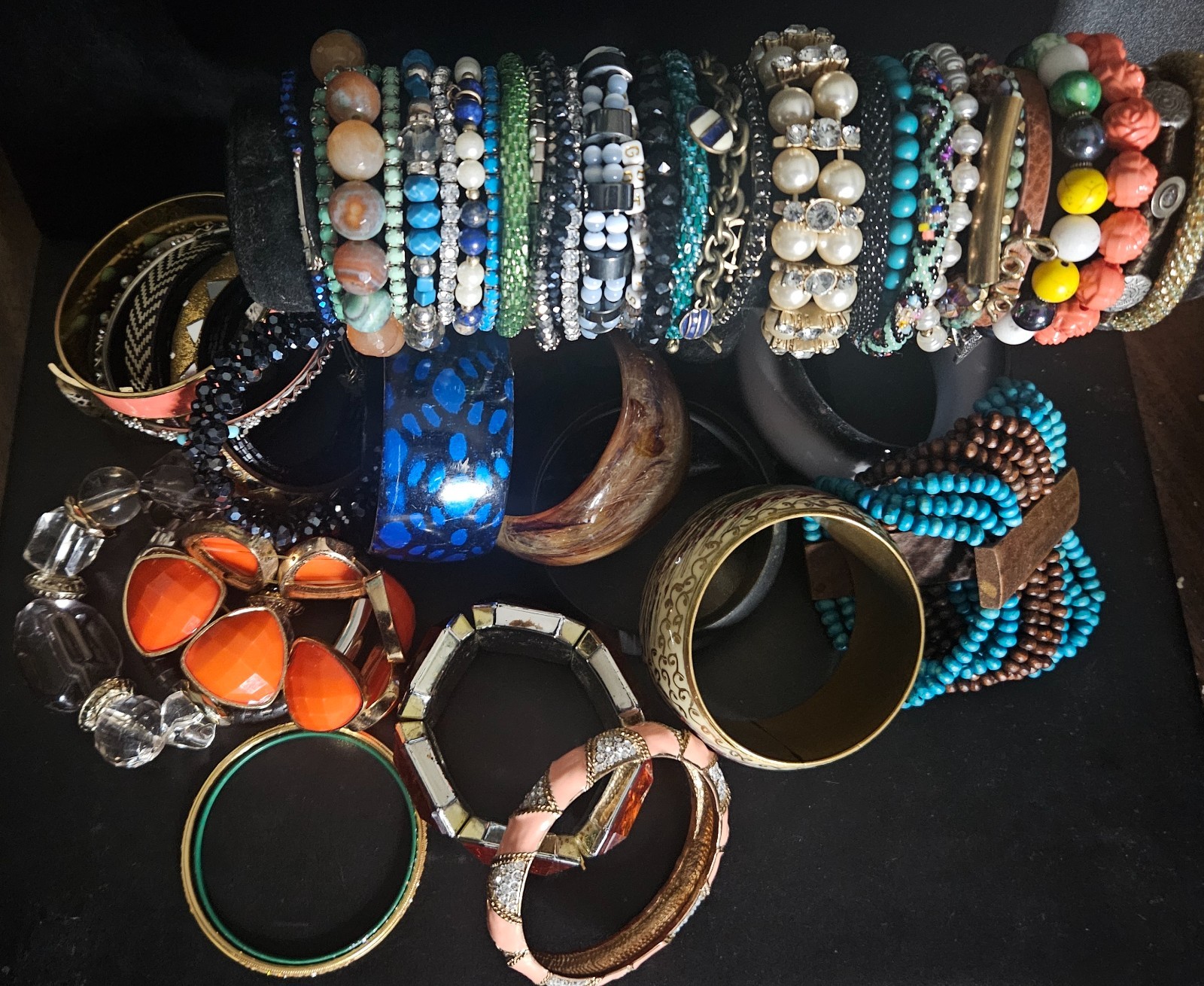 ​1lb Vintage to Modern Costume Jewelry Lot Estate Mix Wearable Pieces Mystery