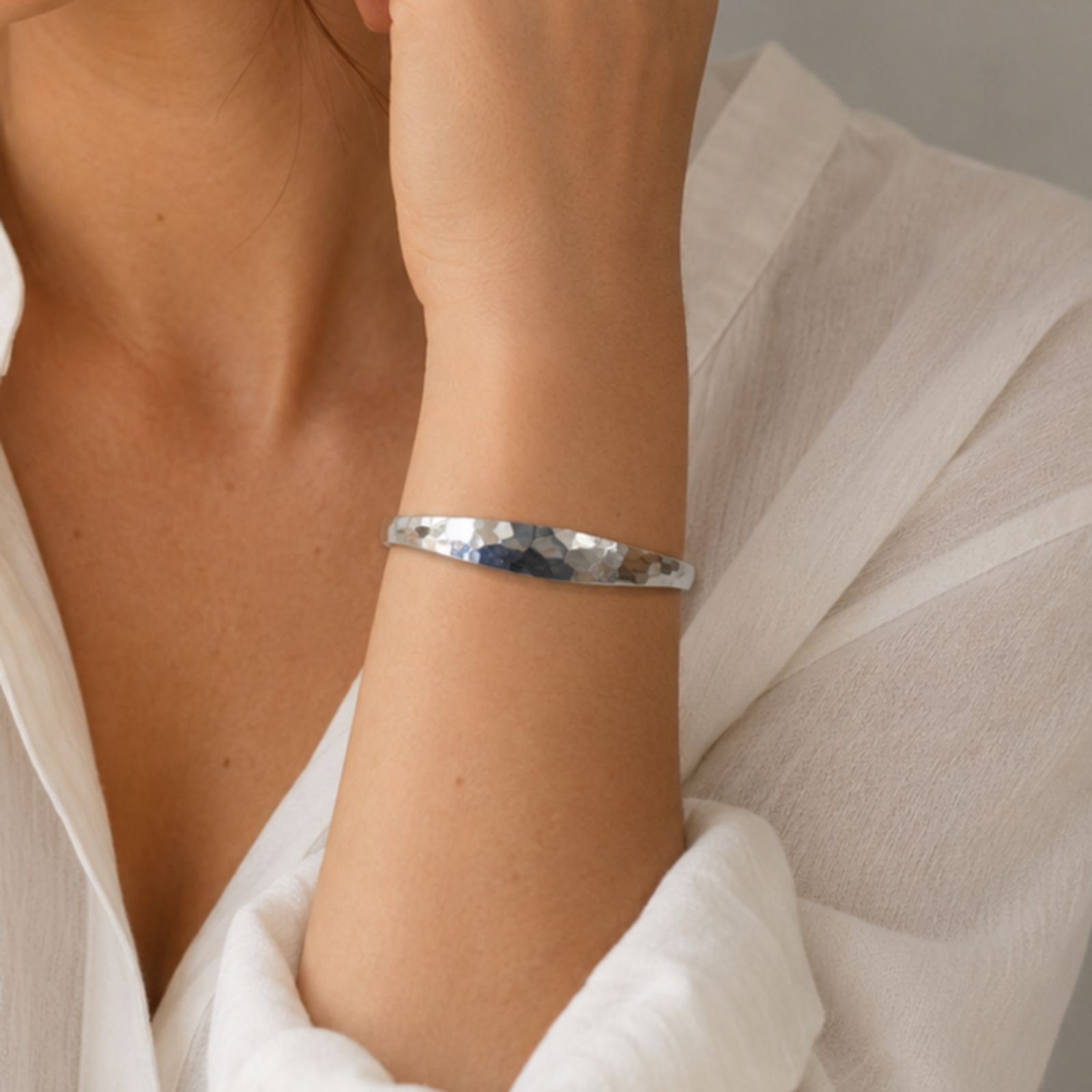 Vintage James Avery Sterling Silver Hammered Cuff Bracelet 16.68g 6.5″